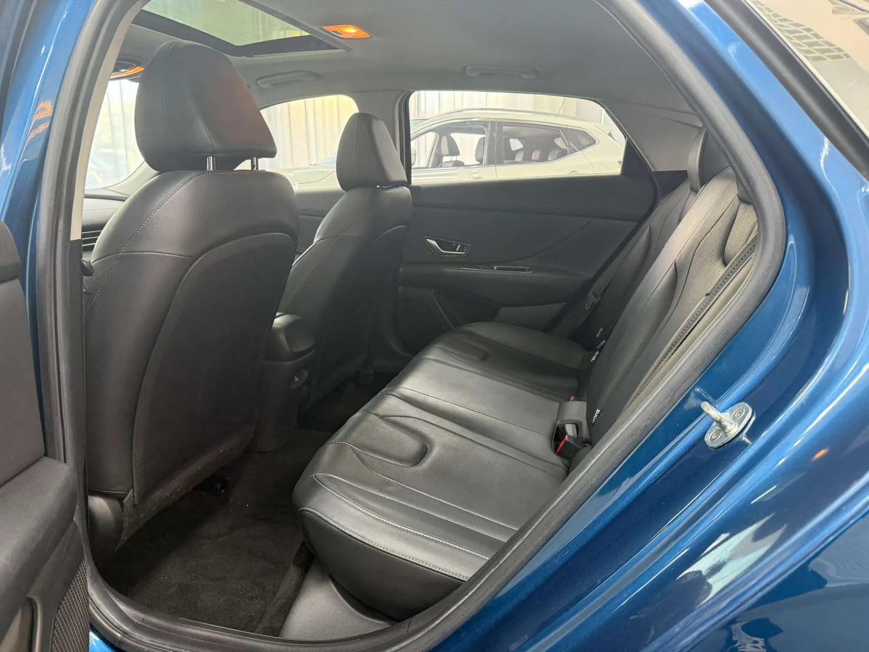 Hyundai Elantra 2021 г. 55003 км. — фото 11