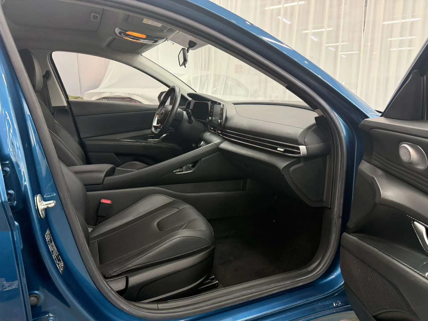 Hyundai Elantra 2021 г. 55003 км. — фото 14