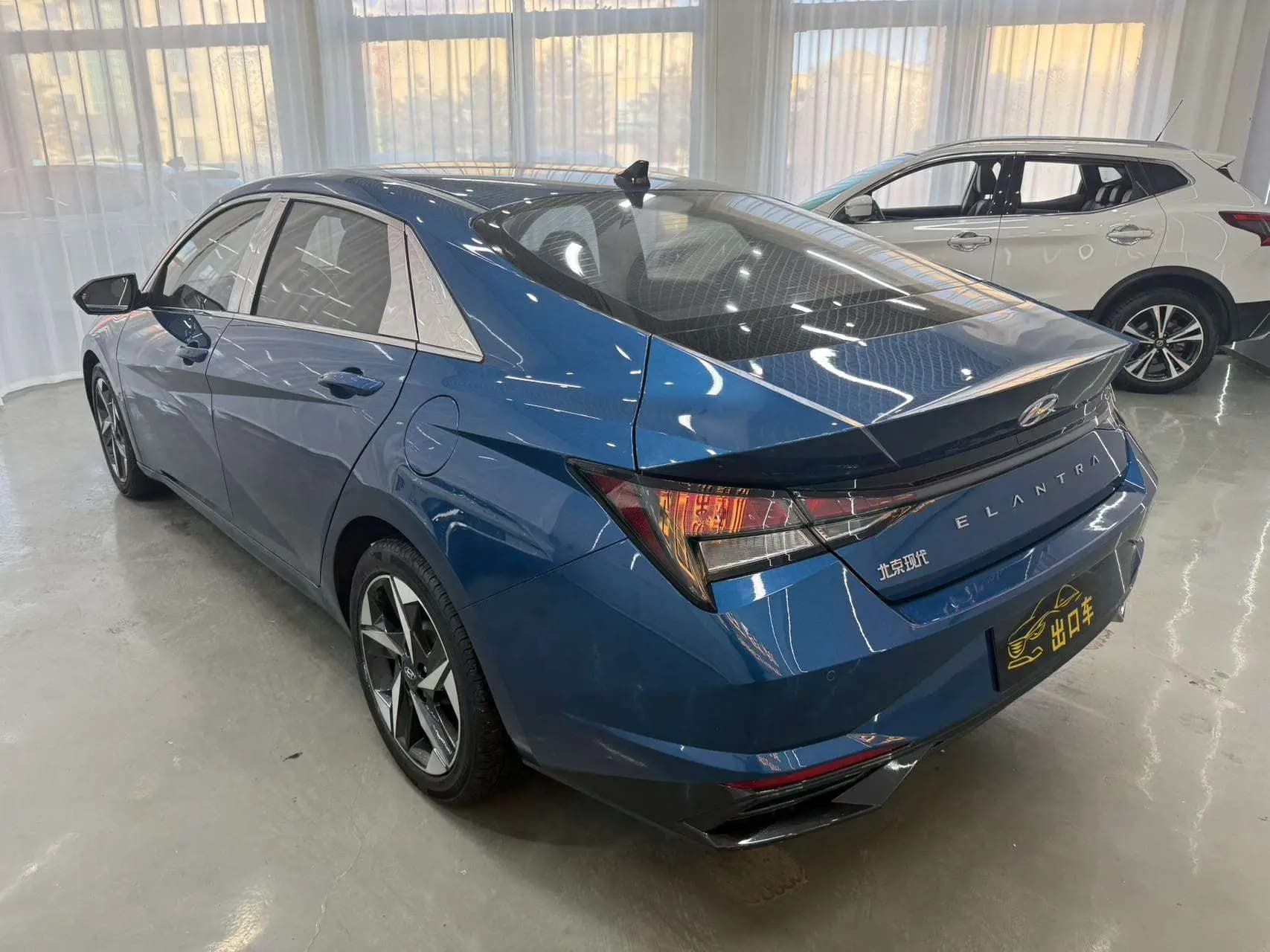 Hyundai Elantra 2021 г. 55003 км. — фото 4