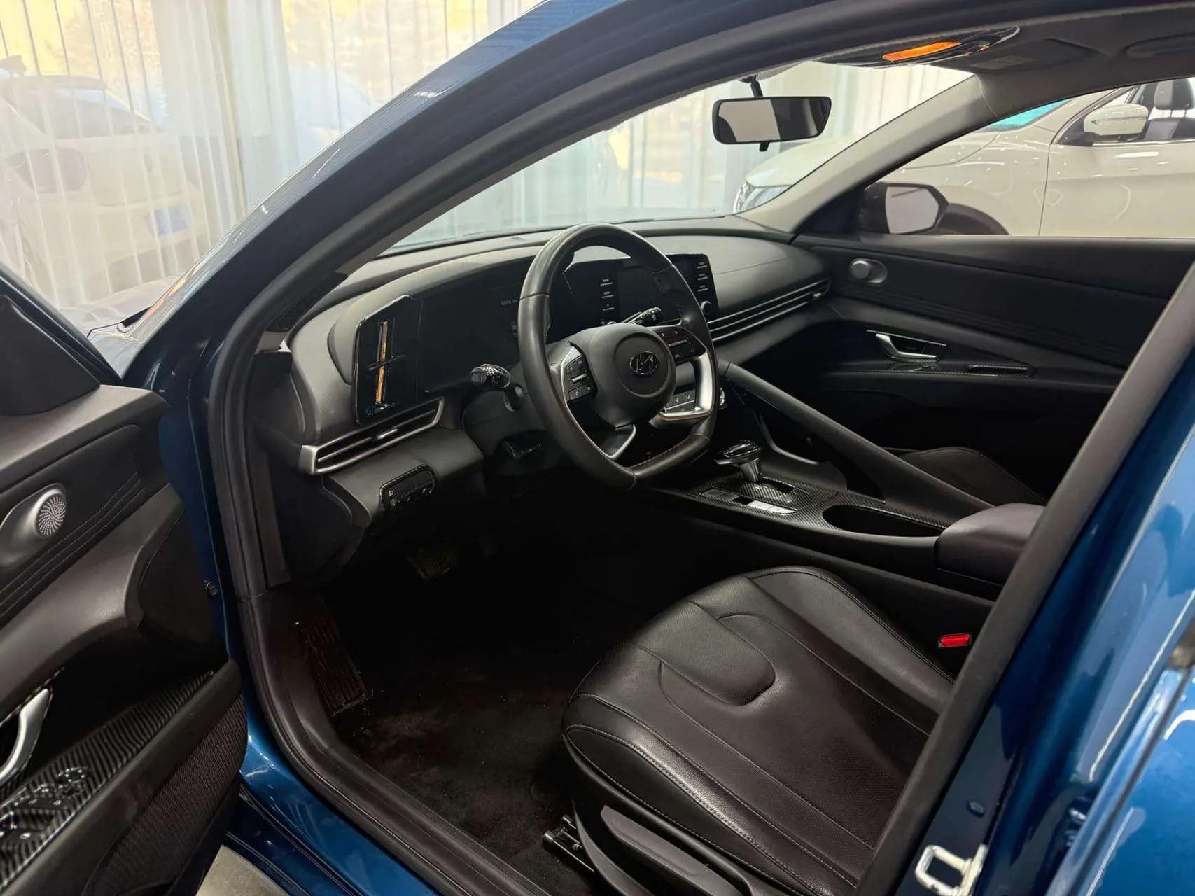 Hyundai Elantra 2021 г. 55003 км. — фото 10