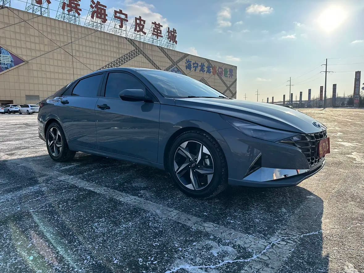 Hyundai Elantra 2022 г. 28001 км. — фото 3
