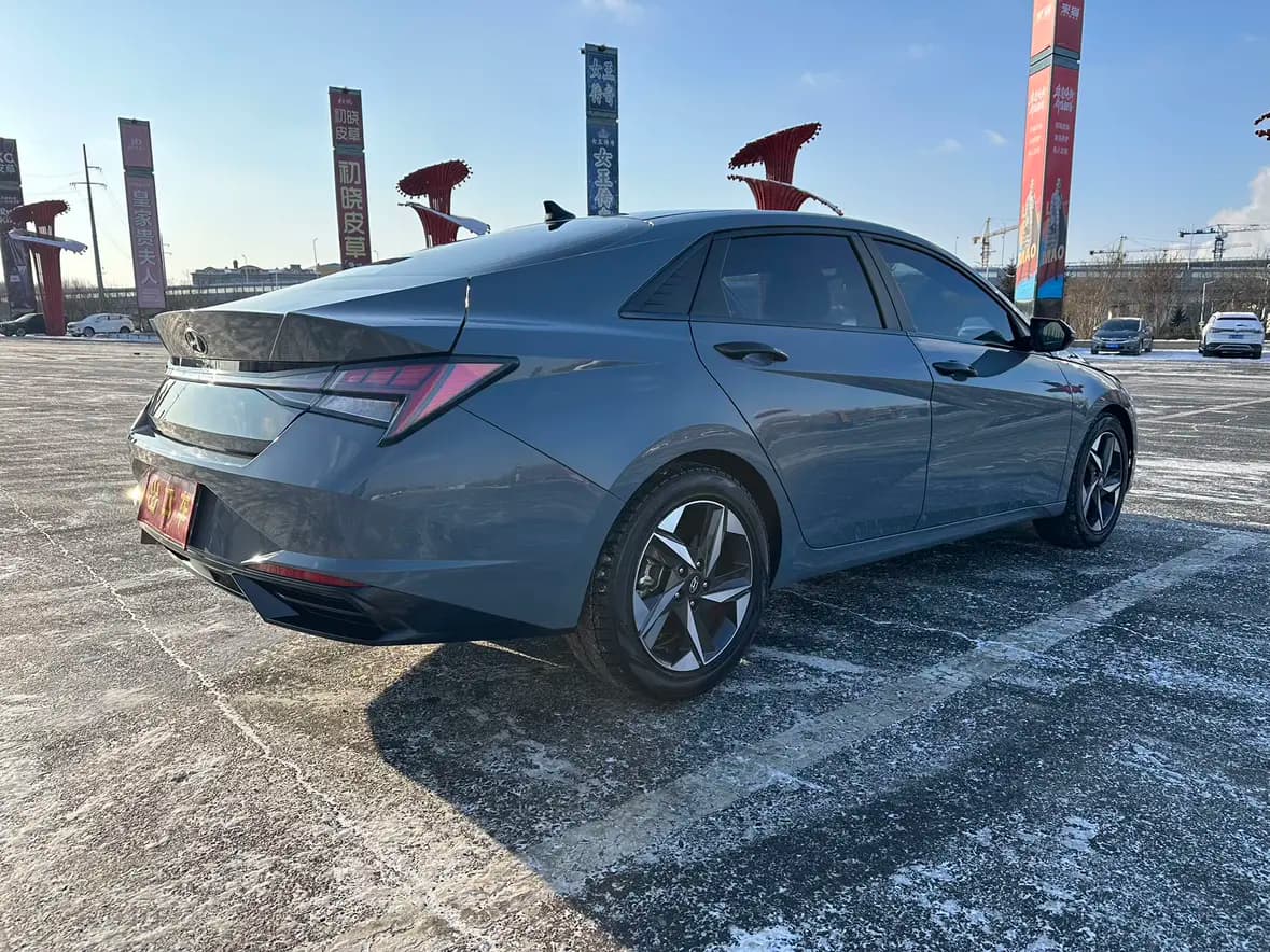 Hyundai Elantra 2022 г. 28001 км. — фото 6