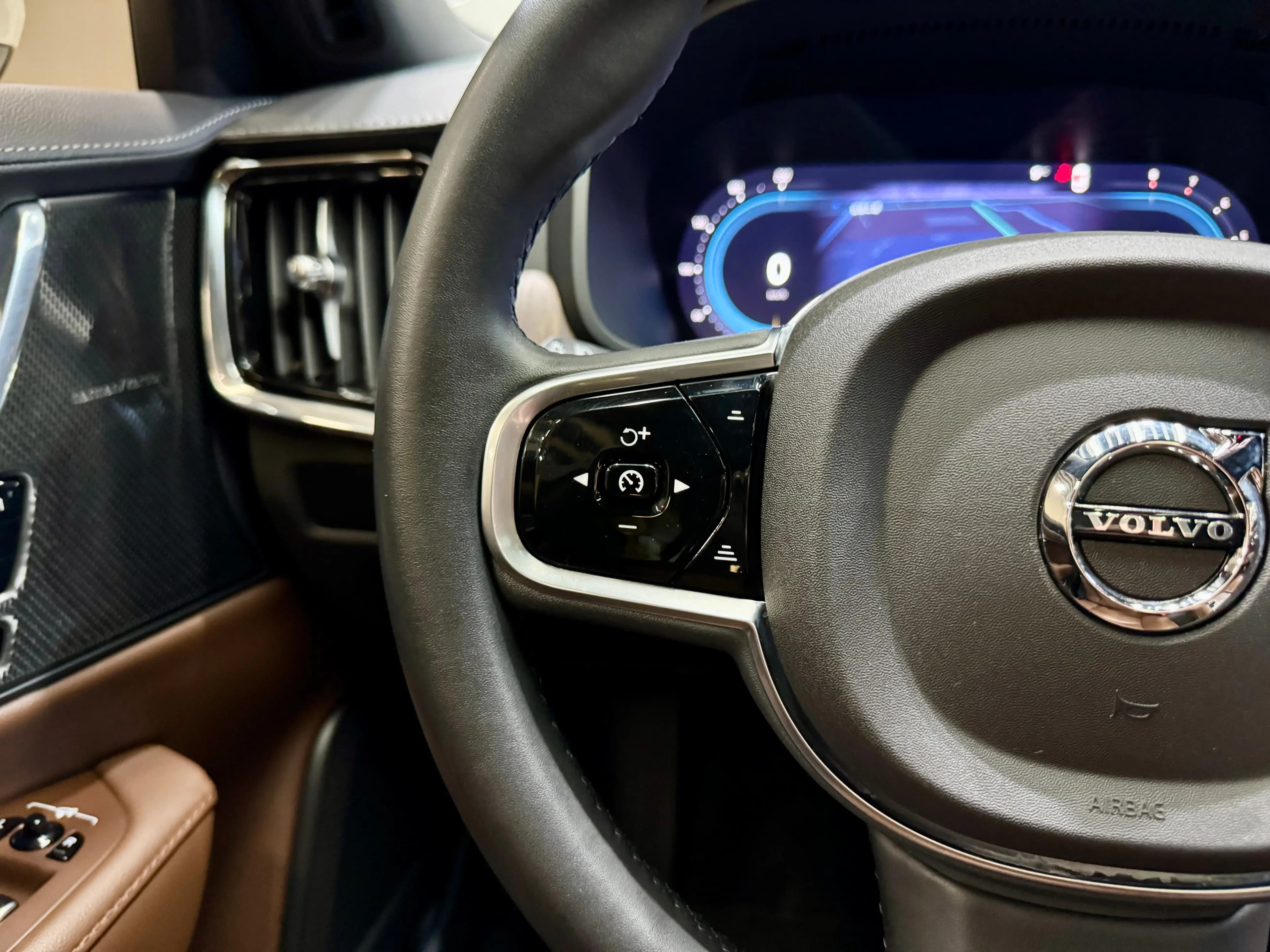 Volvo S90 2024 г. 11105 км. — фото 19