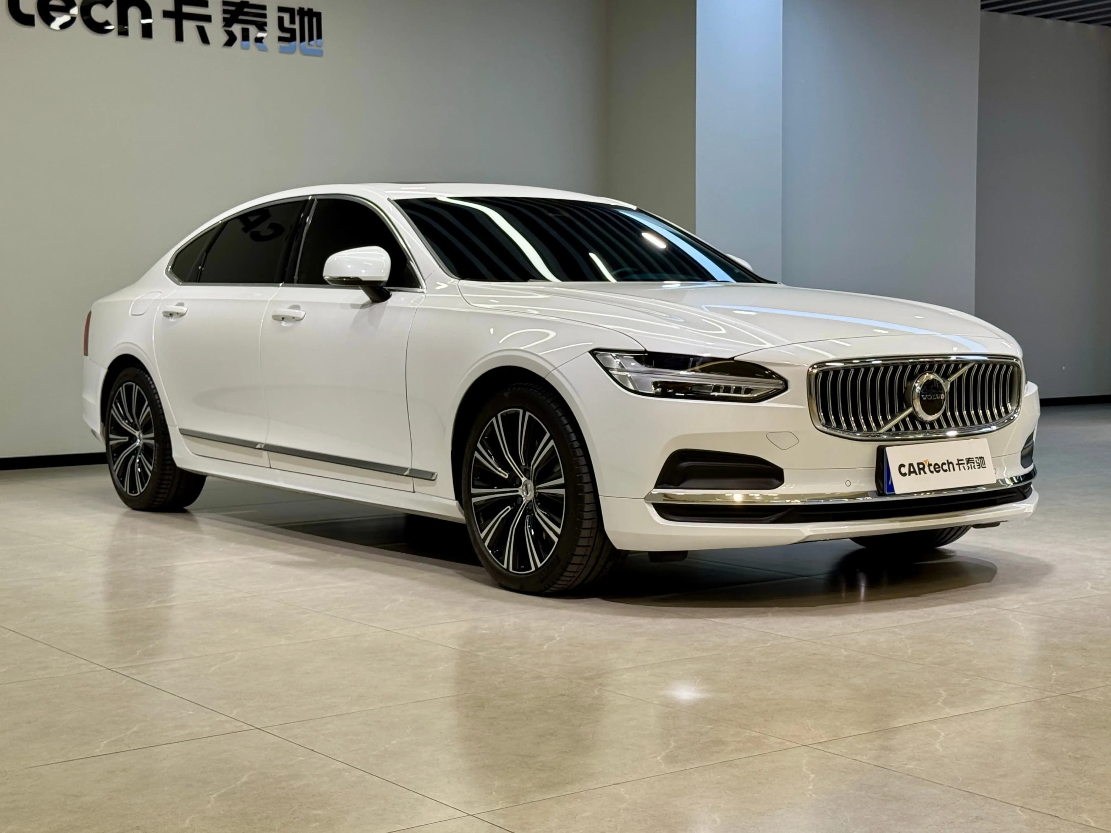 Volvo S90 2024 г. 11105 км. — фото 3