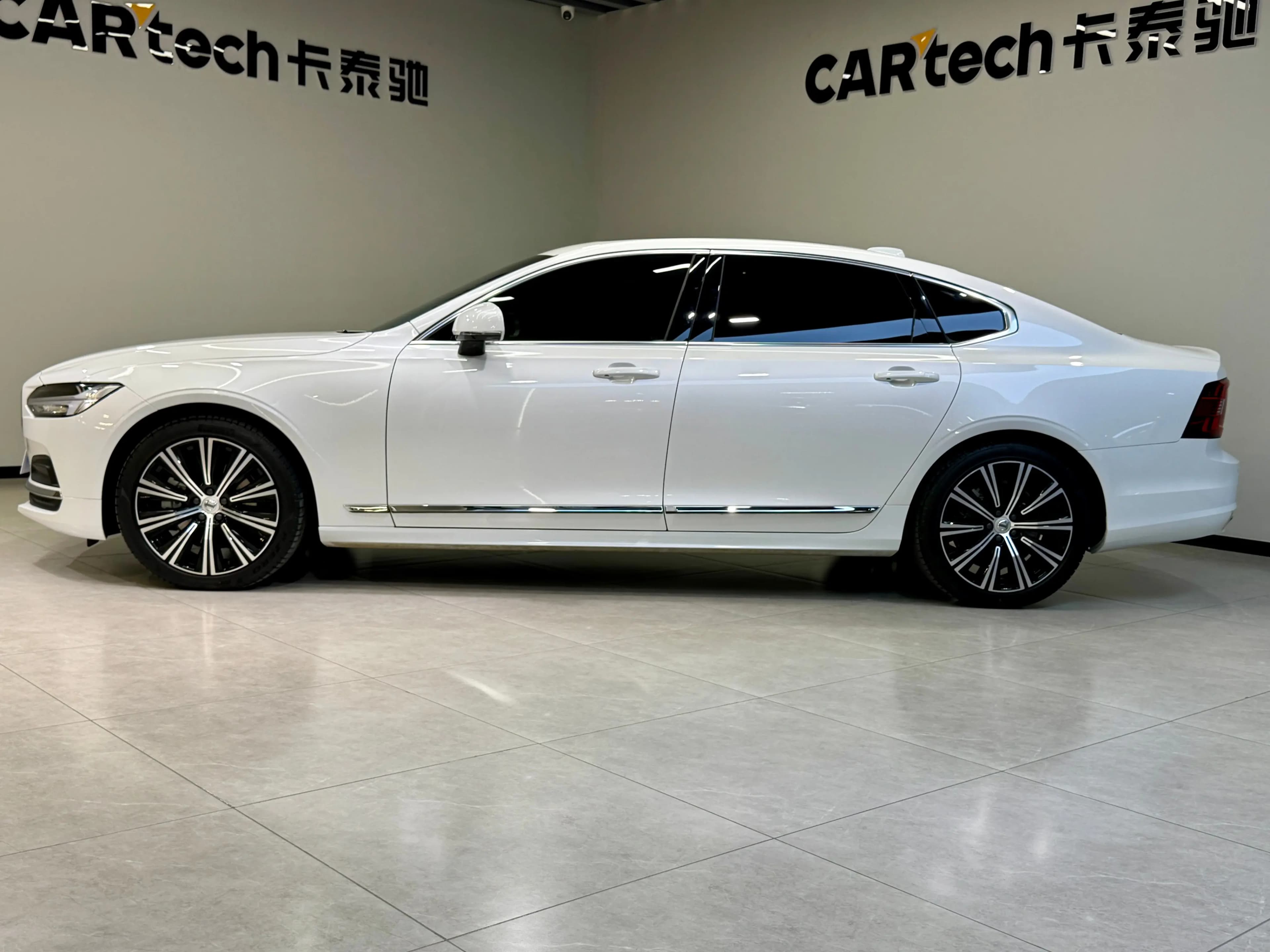 Volvo S90 2024 г. 11105 км. — фото 4