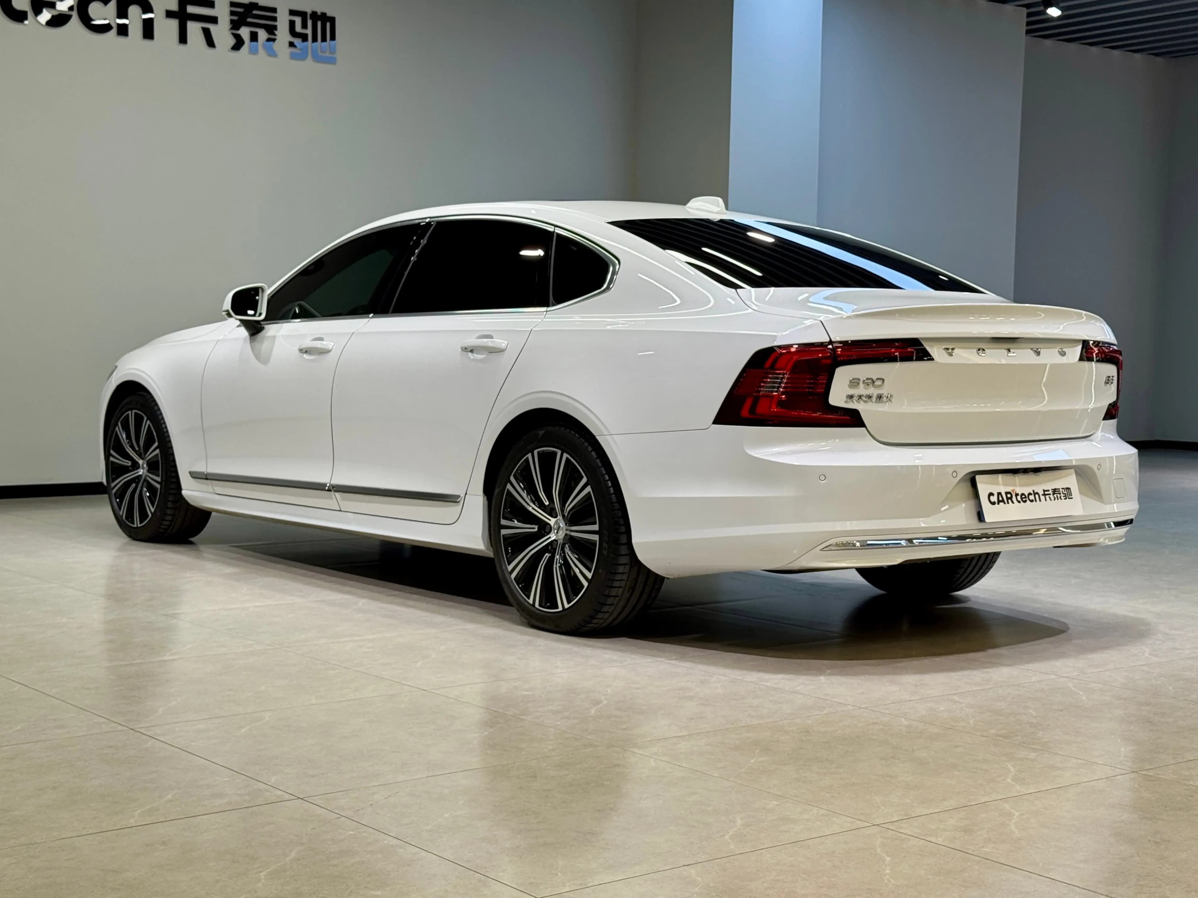 Volvo S90 2024 г. 11105 км. — фото 5