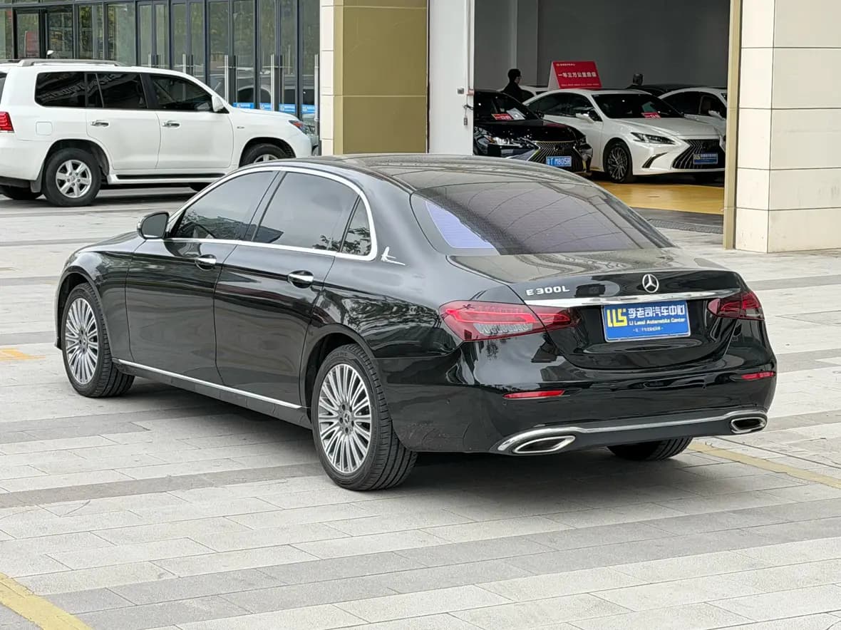 Mercedes-Benz E-Class 2021 г. 38071 км. — фото 4