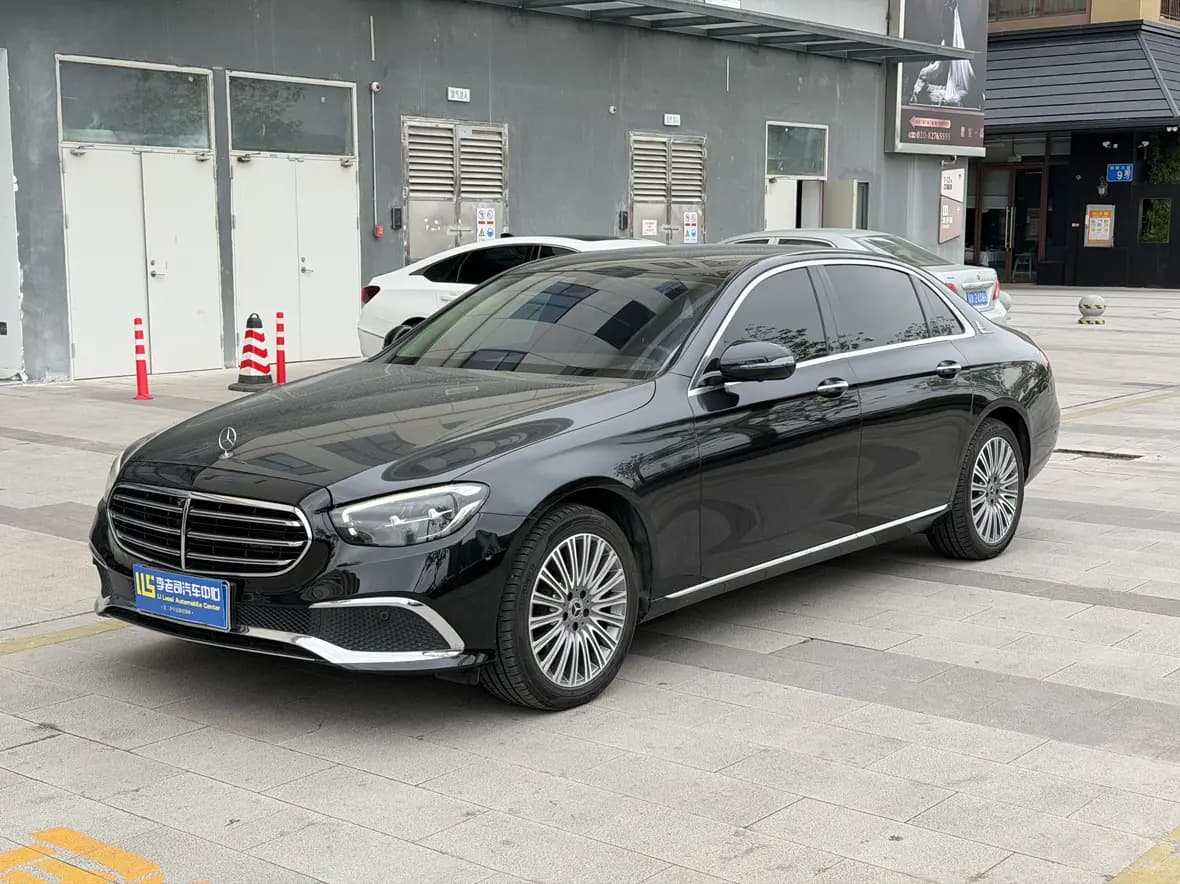 Mercedes-Benz E-Class 2021 г. 38072 км.