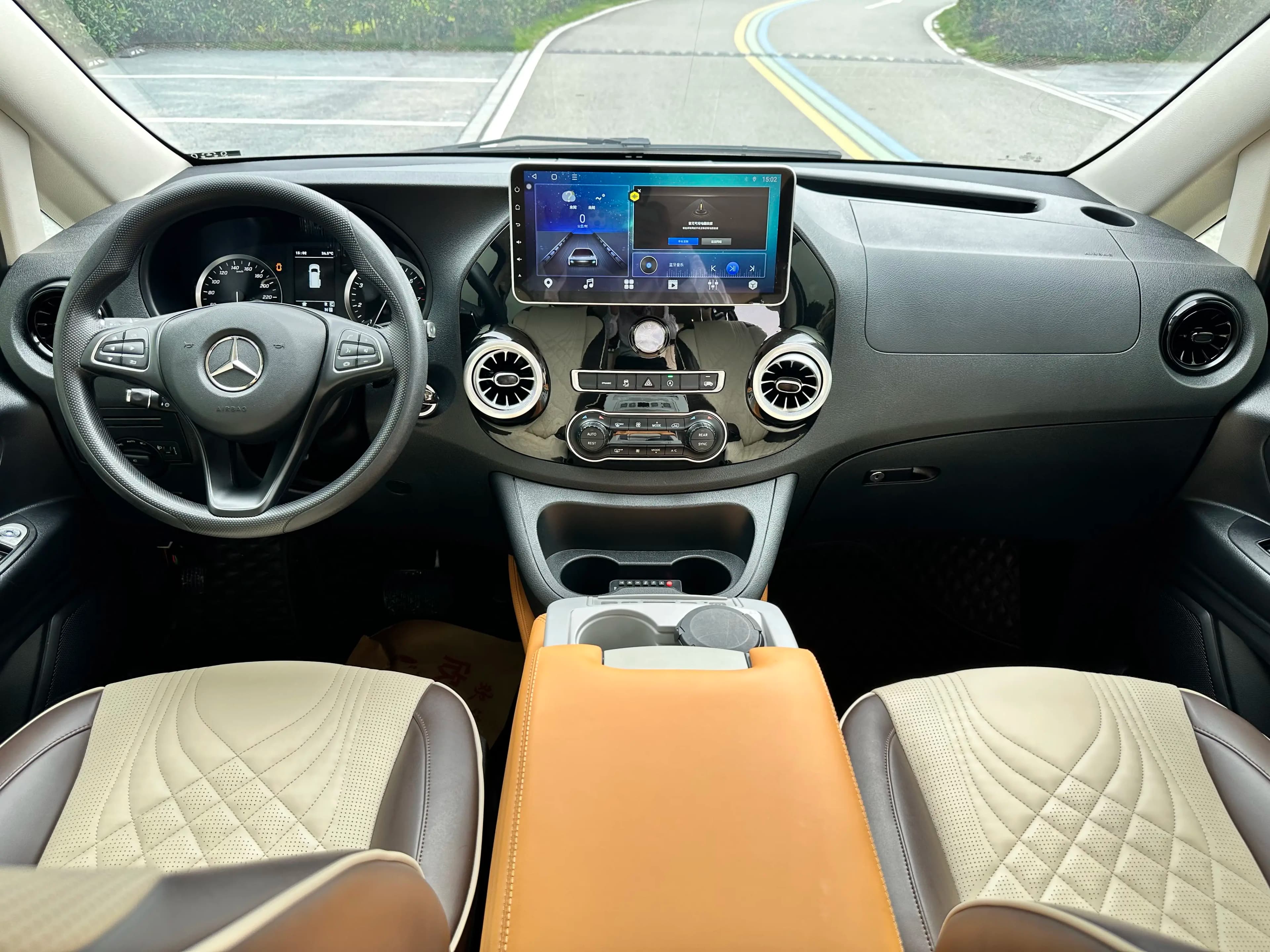 Mercedes-Benz Vito 2023 г. 36090 км. — фото 13