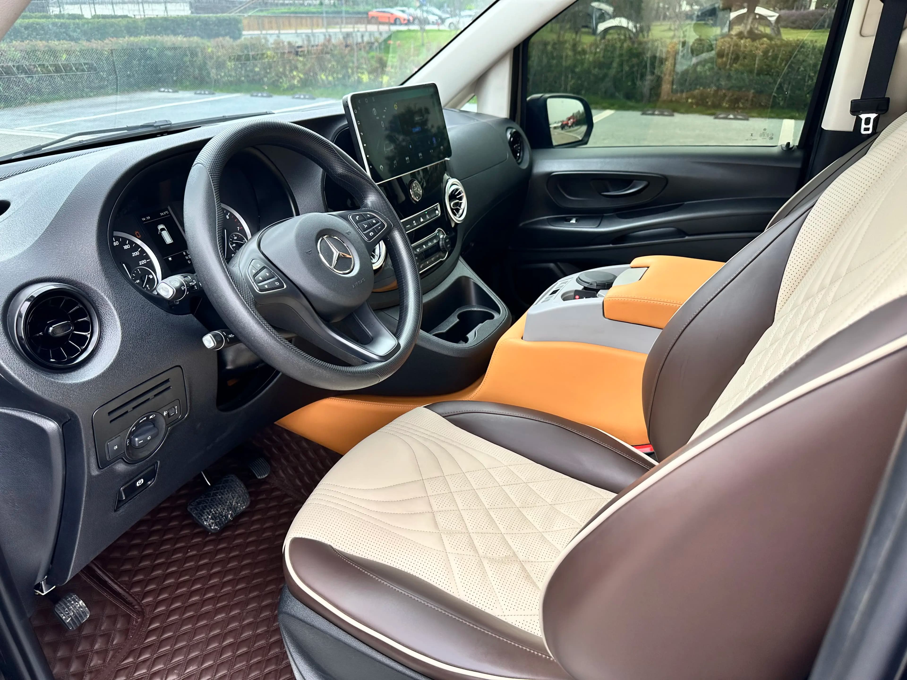 Mercedes-Benz Vito 2023 г. 36090 км. — фото 15