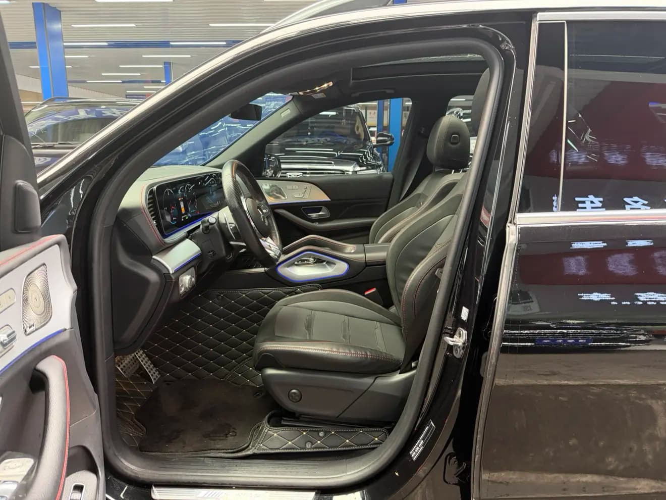 Mercedes-Benz GLE AMG 2023 г. 37043 км. — фото 12