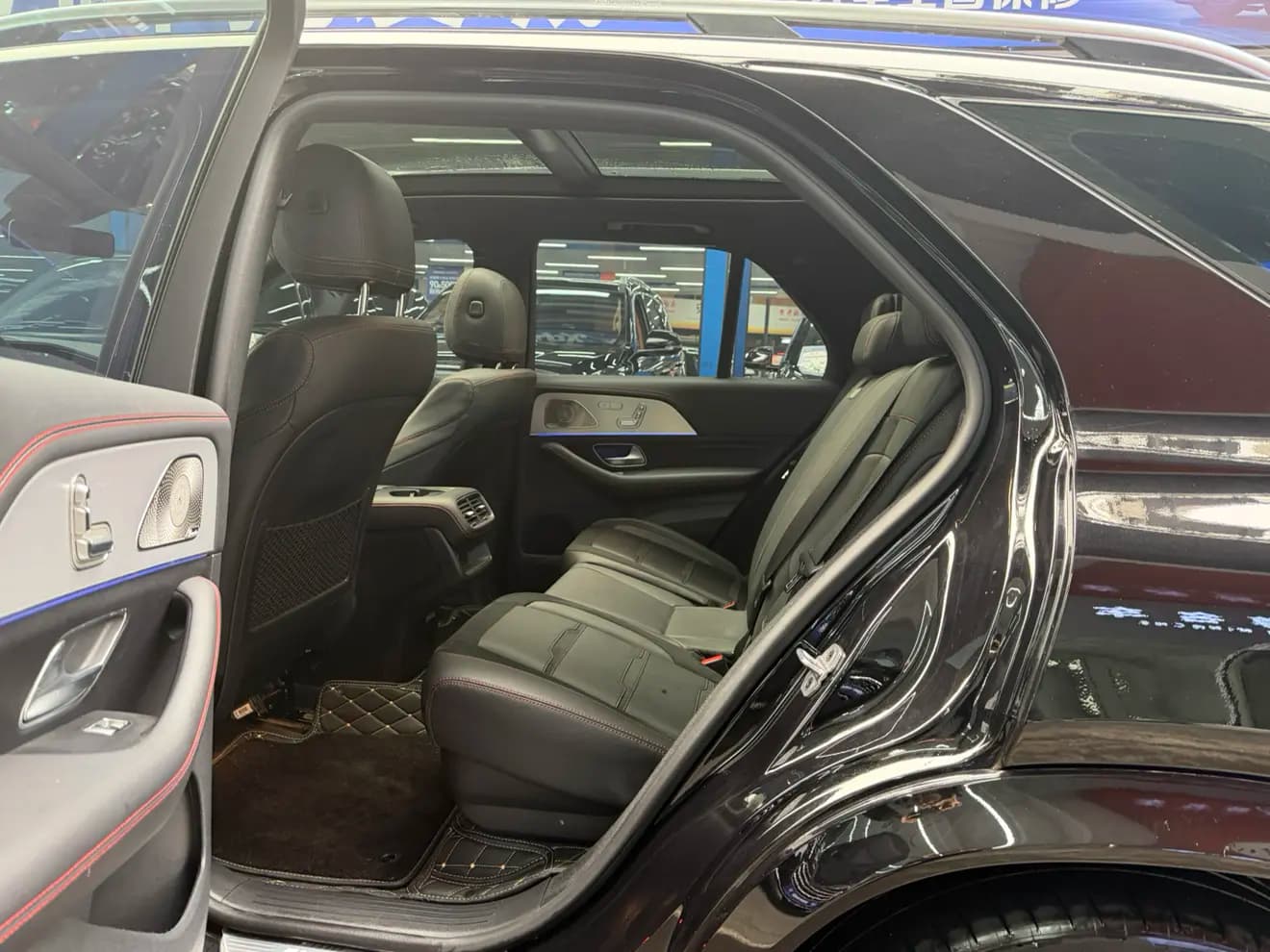 Mercedes-Benz GLE AMG 2023 г. 37043 км. — фото 13