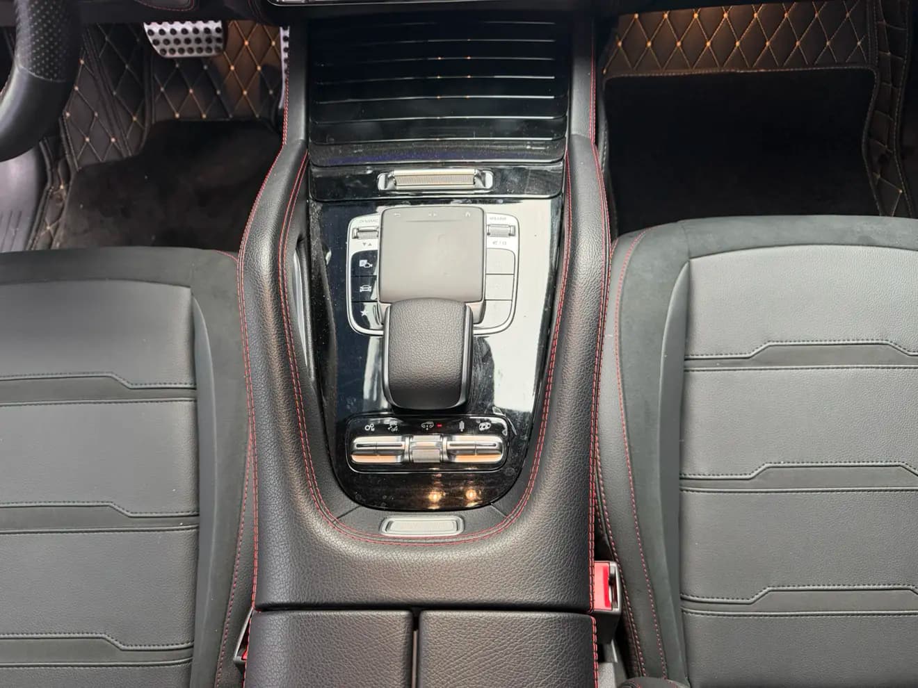 Mercedes-Benz GLE AMG 2023 г. 37043 км. — фото 18