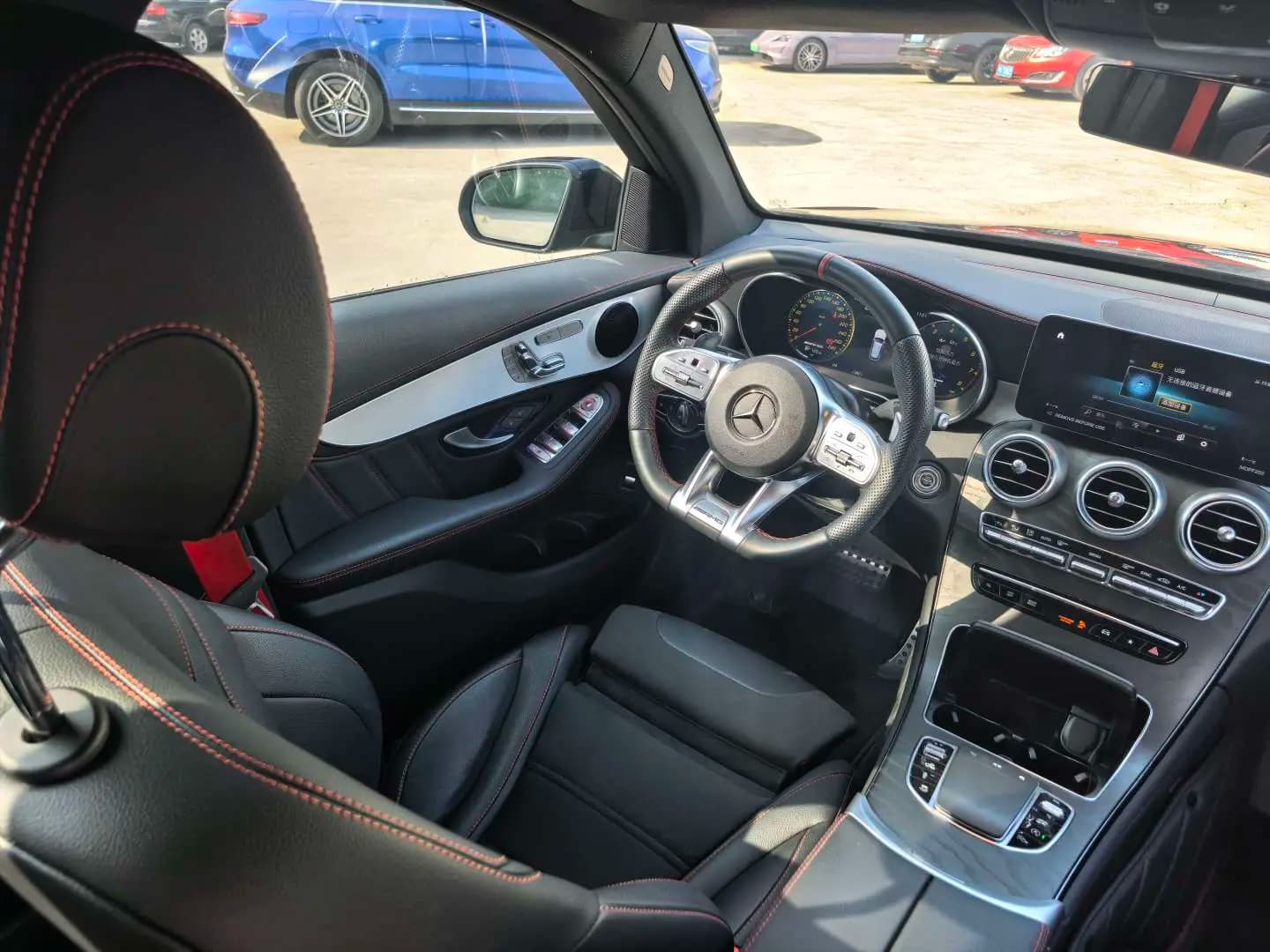 Mercedes-Benz GLC AMG 2023 г. 10066 км. — фото 14