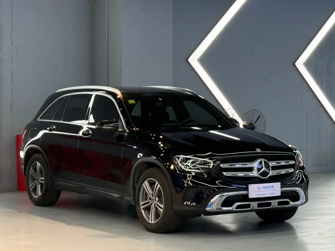 Mercedes-Benz GLC 2021 г. 44798 км. — фото 3