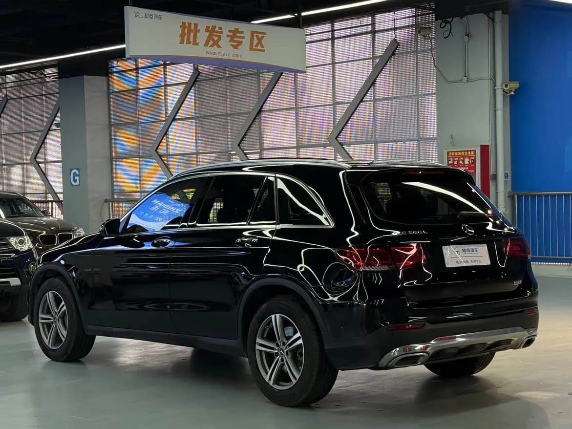 Mercedes-Benz GLC 2021 г. 44798 км. — фото 4