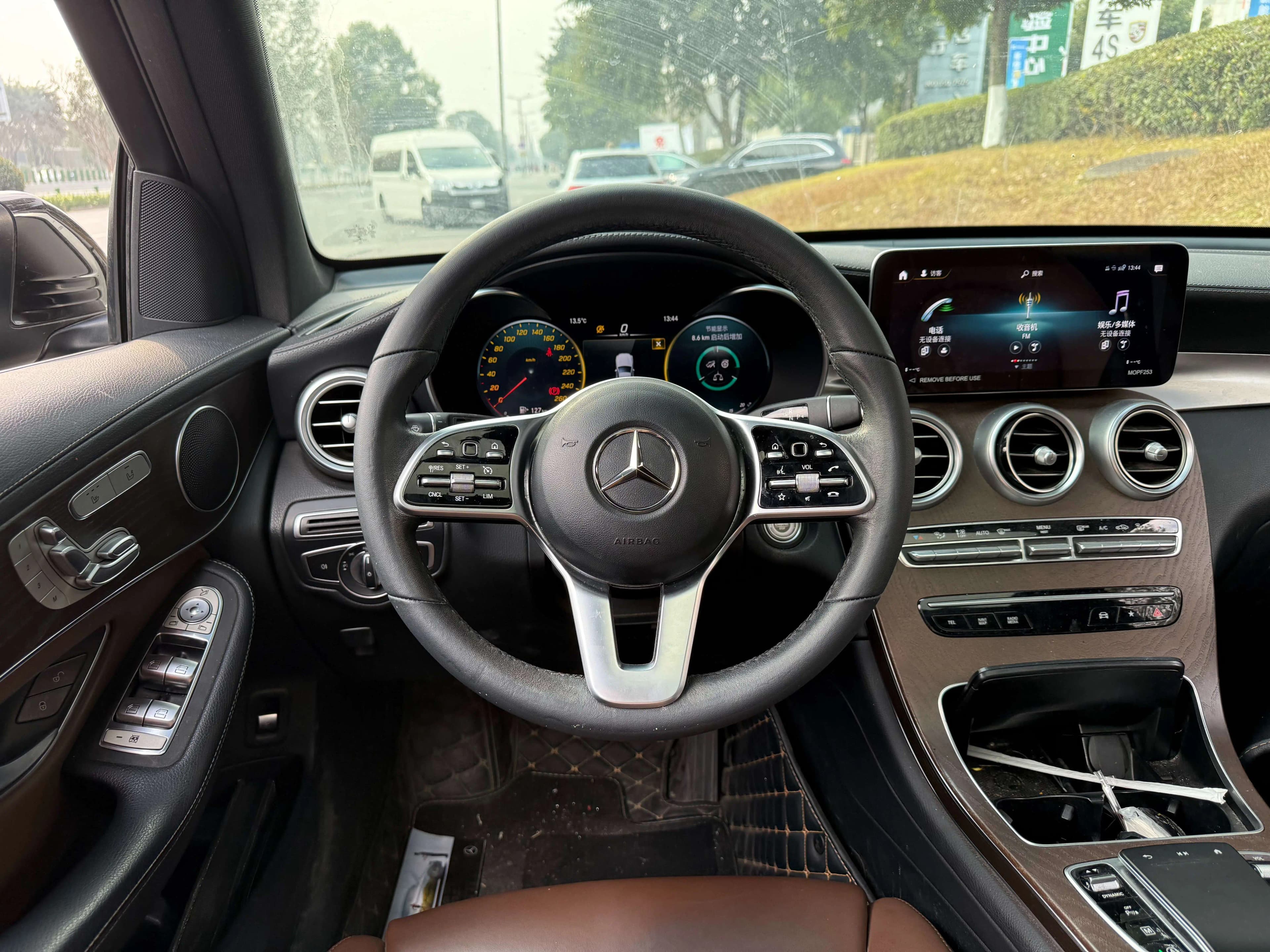 Mercedes-Benz GLC 2022 г. 57096 км. — фото 5