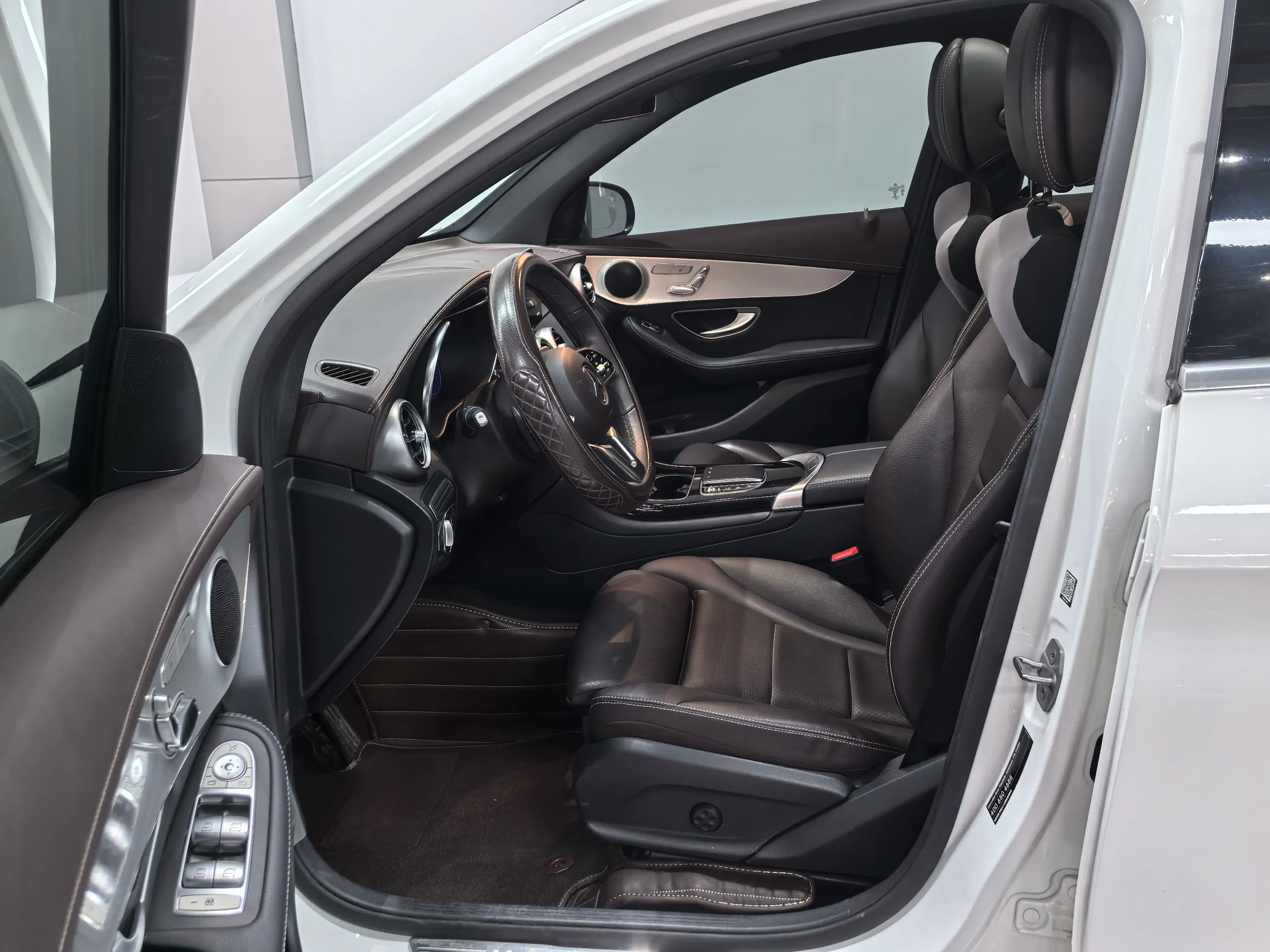 Mercedes-Benz GLC 2022 г. 55095 км. — фото 12