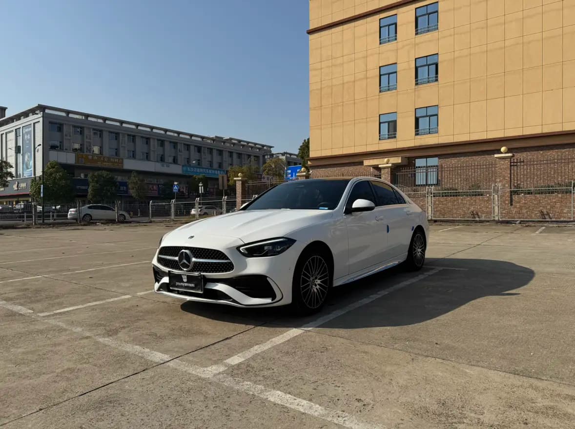 Mercedes-Benz Mercedes Benz C Class 2022 г. 40120 км.