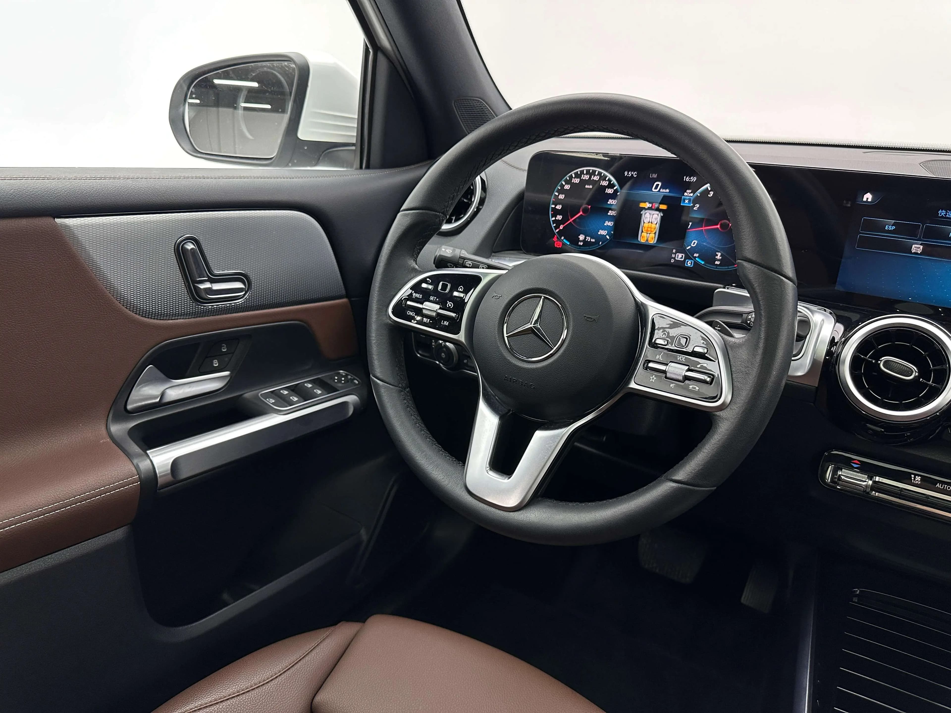 Mercedes-Benz GLB 2023 г. 20134 км. — фото 19