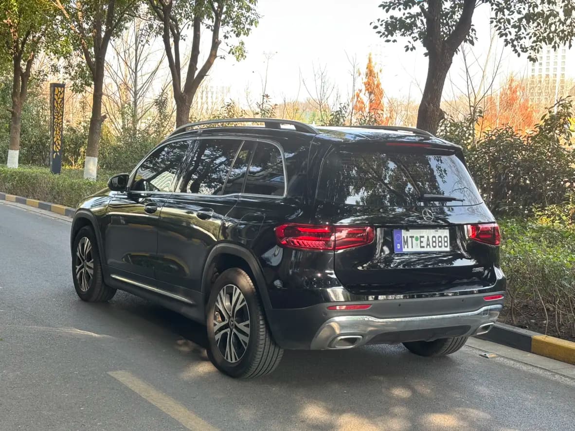 Mercedes-Benz GLB 2025 г. 14110 км. — фото 3