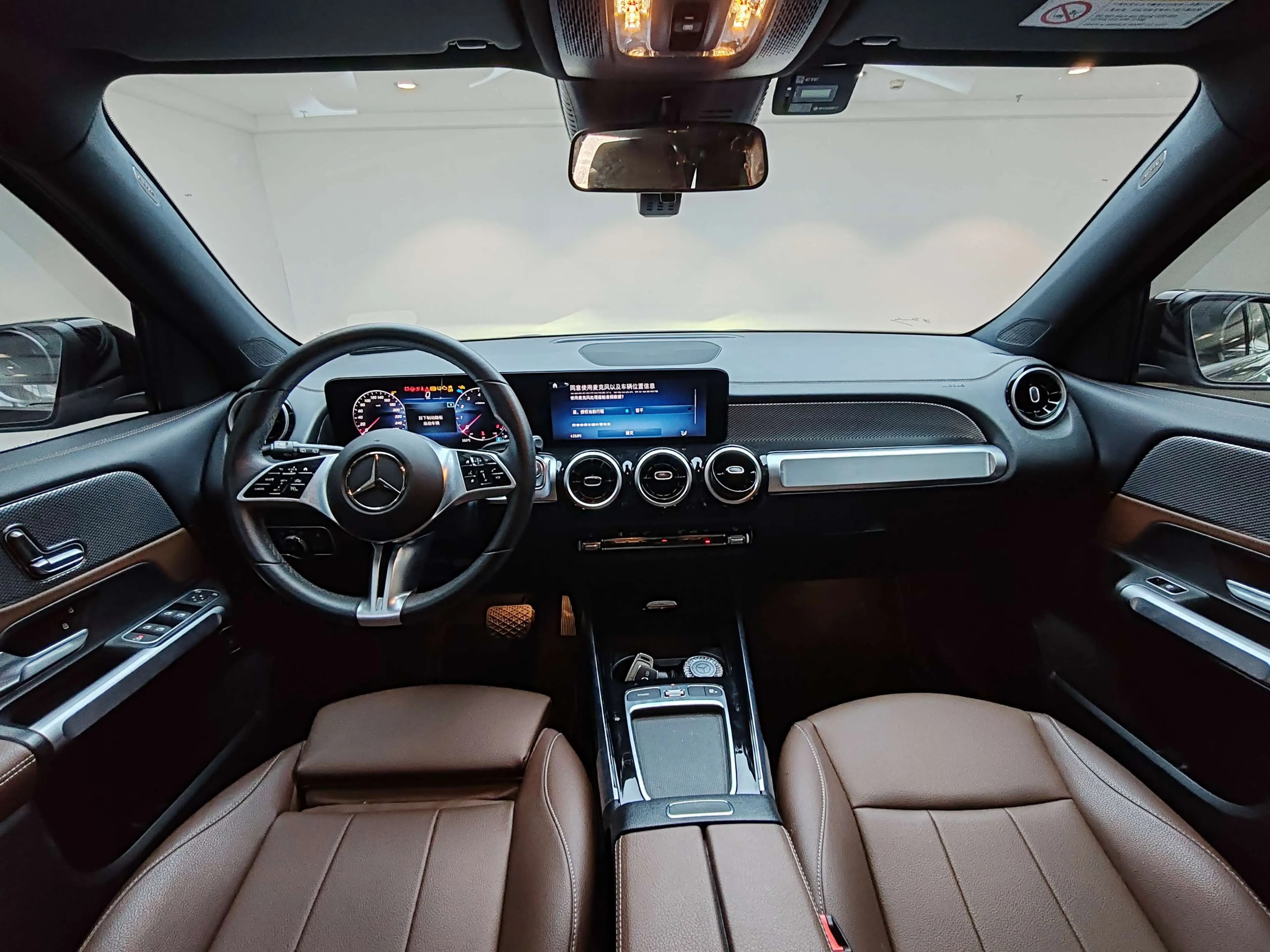 Mercedes-Benz GLB 2025 г. 27436 км. — фото 5