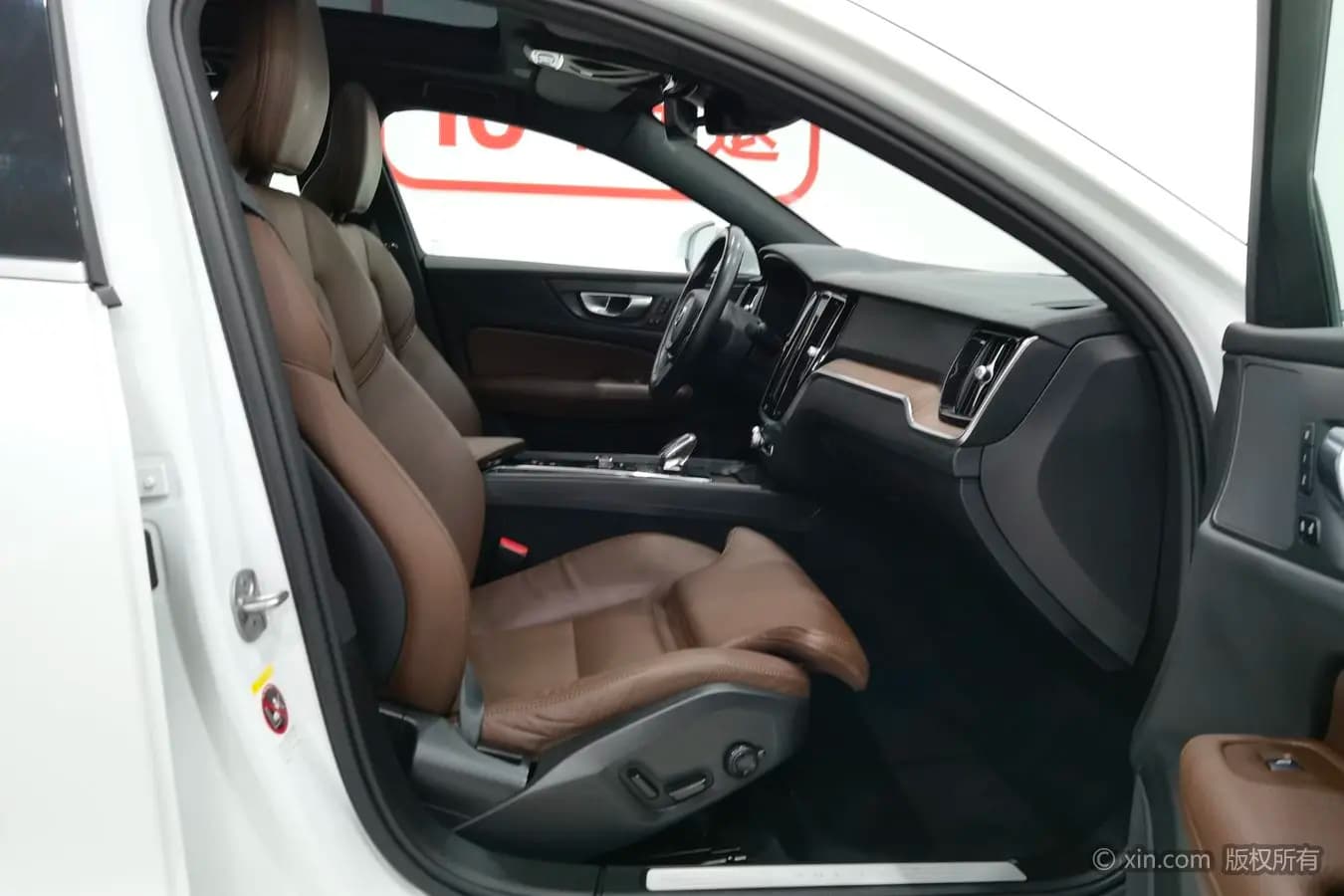Volvo S60 2022 г. 44988 км. — фото 13