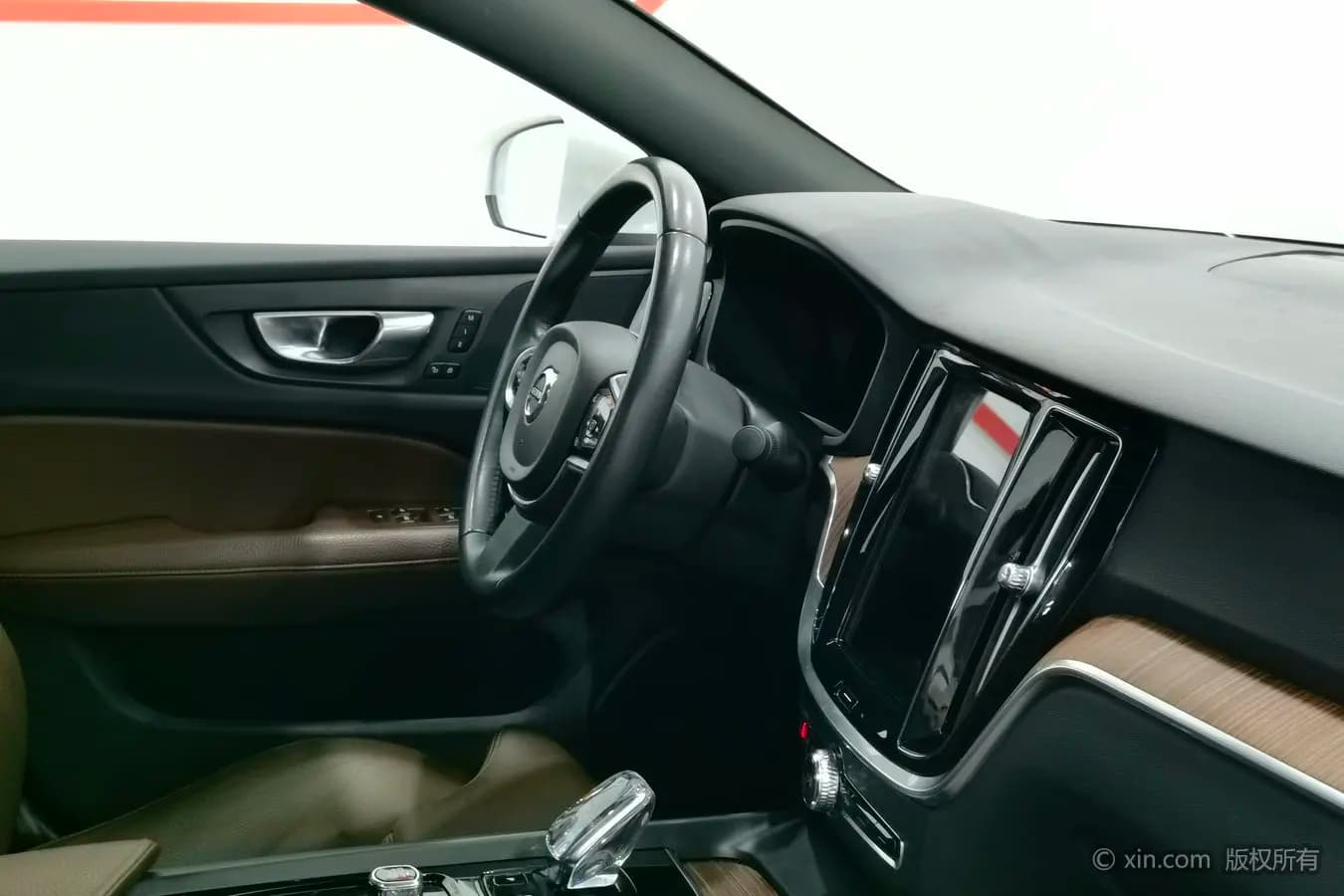 Volvo S60 2022 г. 44988 км. — фото 10