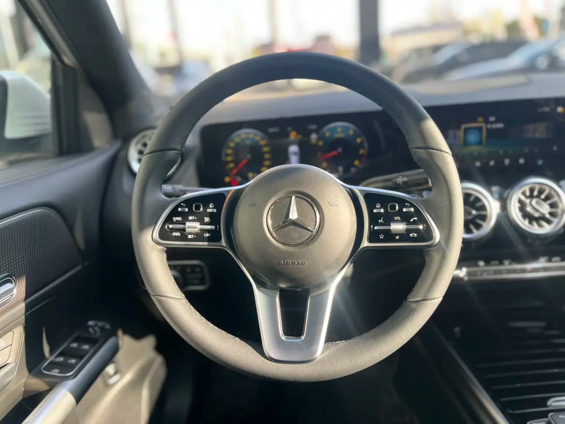 Mercedes-Benz GLA 2023 г. 45084 км. — фото 13
