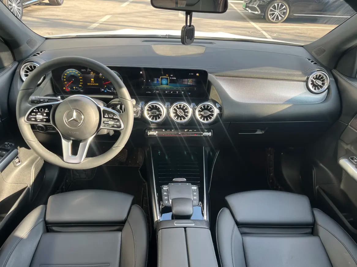 Mercedes-Benz GLA 2023 г. 45084 км. — фото 9