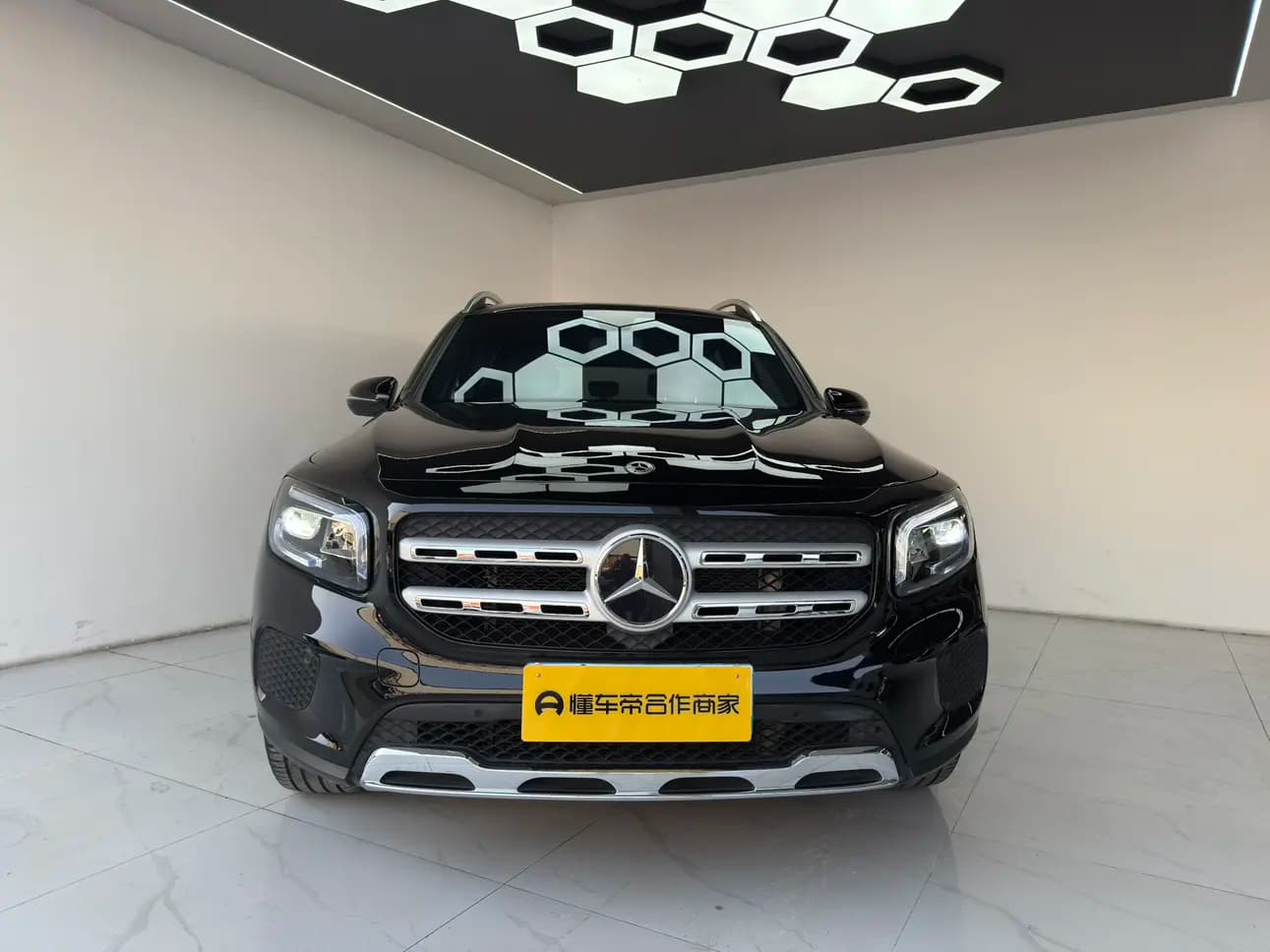 Mercedes-Benz GLB 2022 г. 24137 км. — фото 2