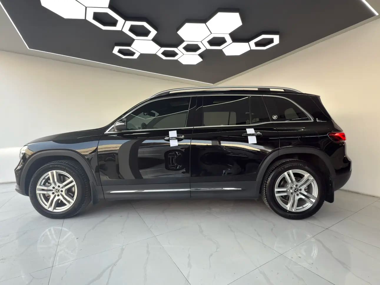 Mercedes-Benz GLB 2022 г. 24137 км. — фото 3