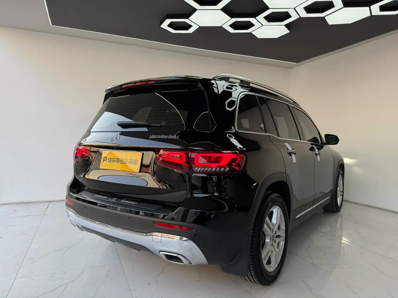 Mercedes-Benz GLB 2022 г. 24137 км. — фото 5