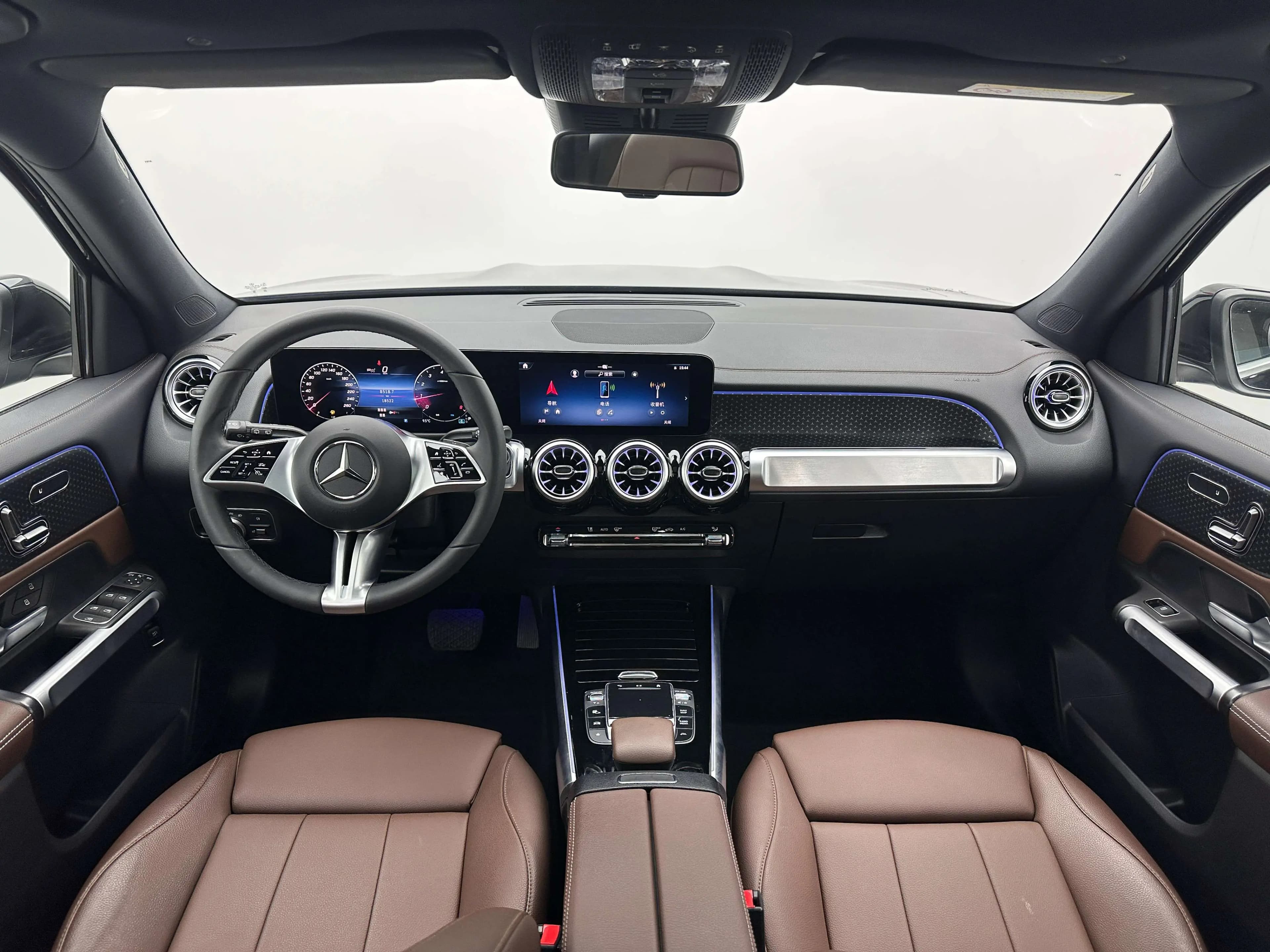 Mercedes-Benz GLB 2024 г. 18038 км. — фото 15