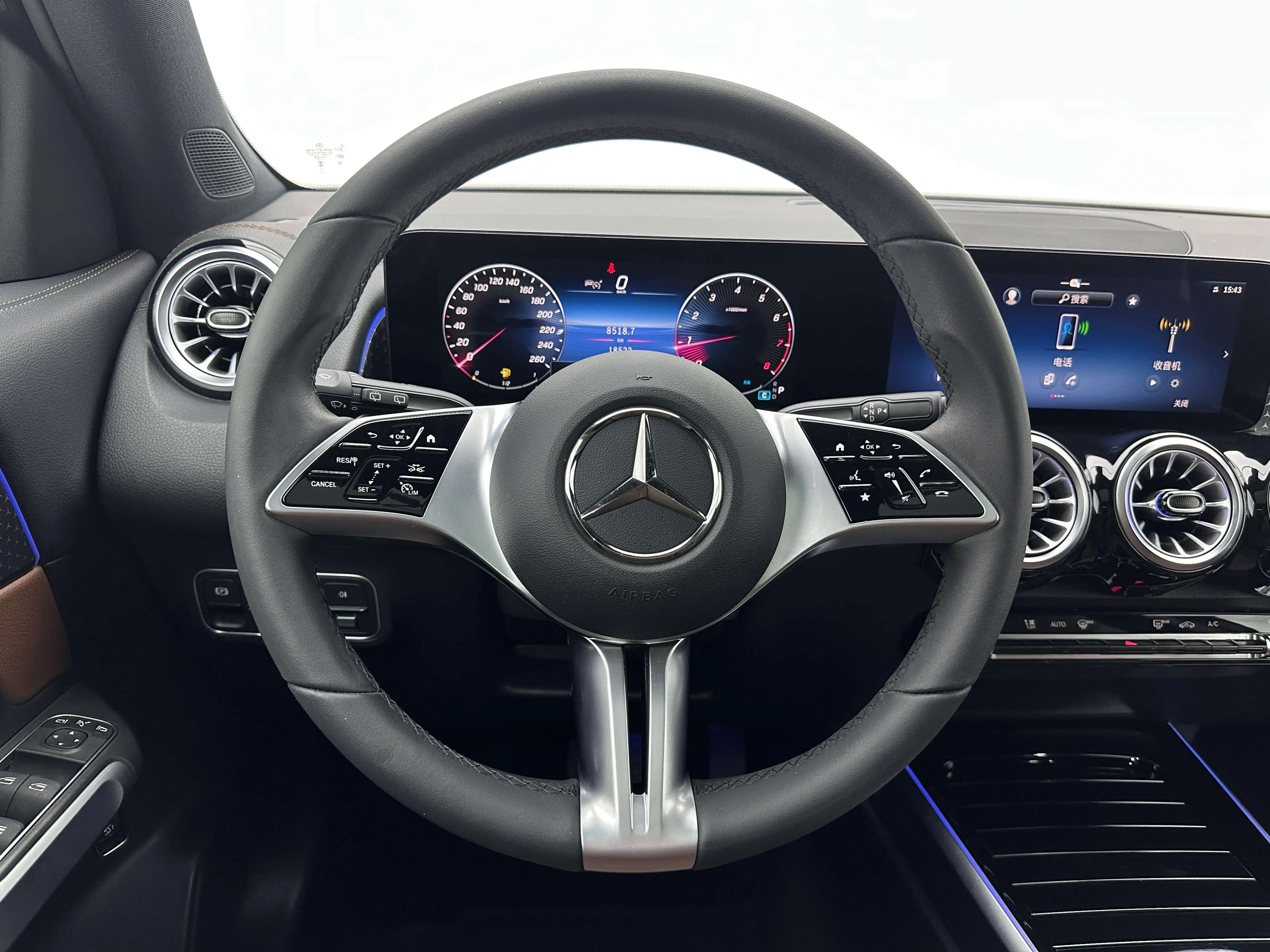 Mercedes-Benz GLB 2024 г. 18038 км. — фото 19