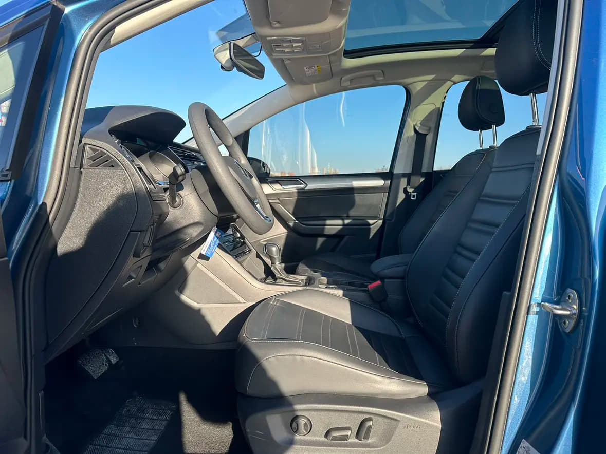 Volkswagen Touran L 2021 г. 28078 км. — фото 11