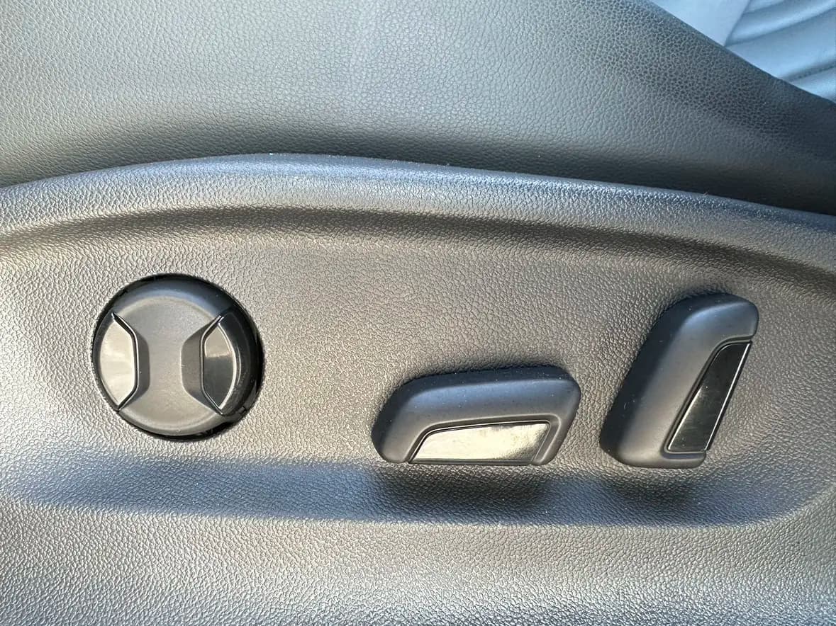 Volkswagen Touran L 2021 г. 28078 км. — фото 12