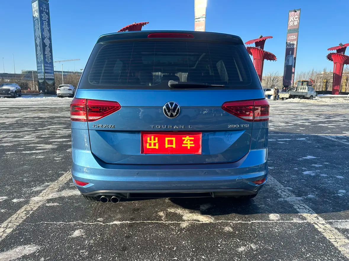 Volkswagen Touran L 2021 г. 28078 км. — фото 3