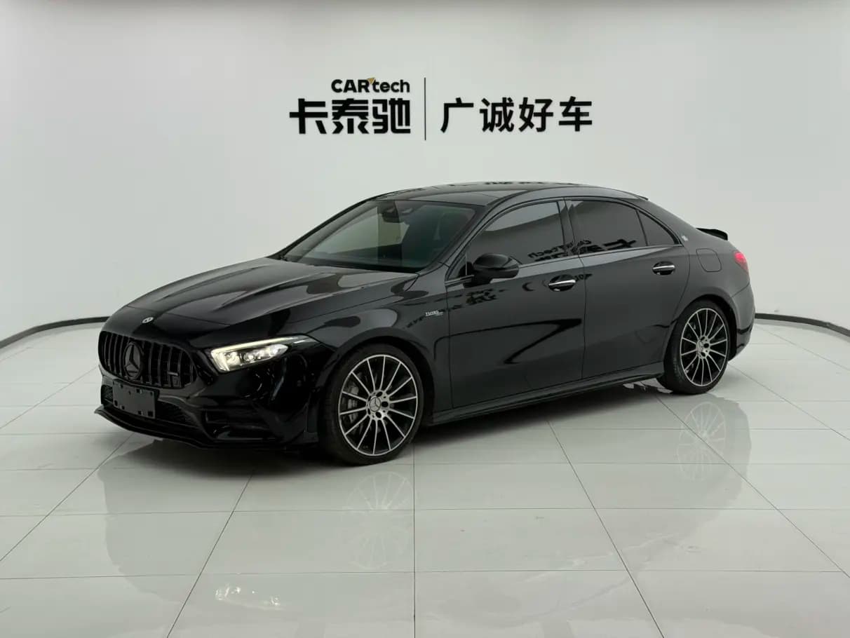 Mercedes-Benz A-Class AMG 2023 г. 27147 км.