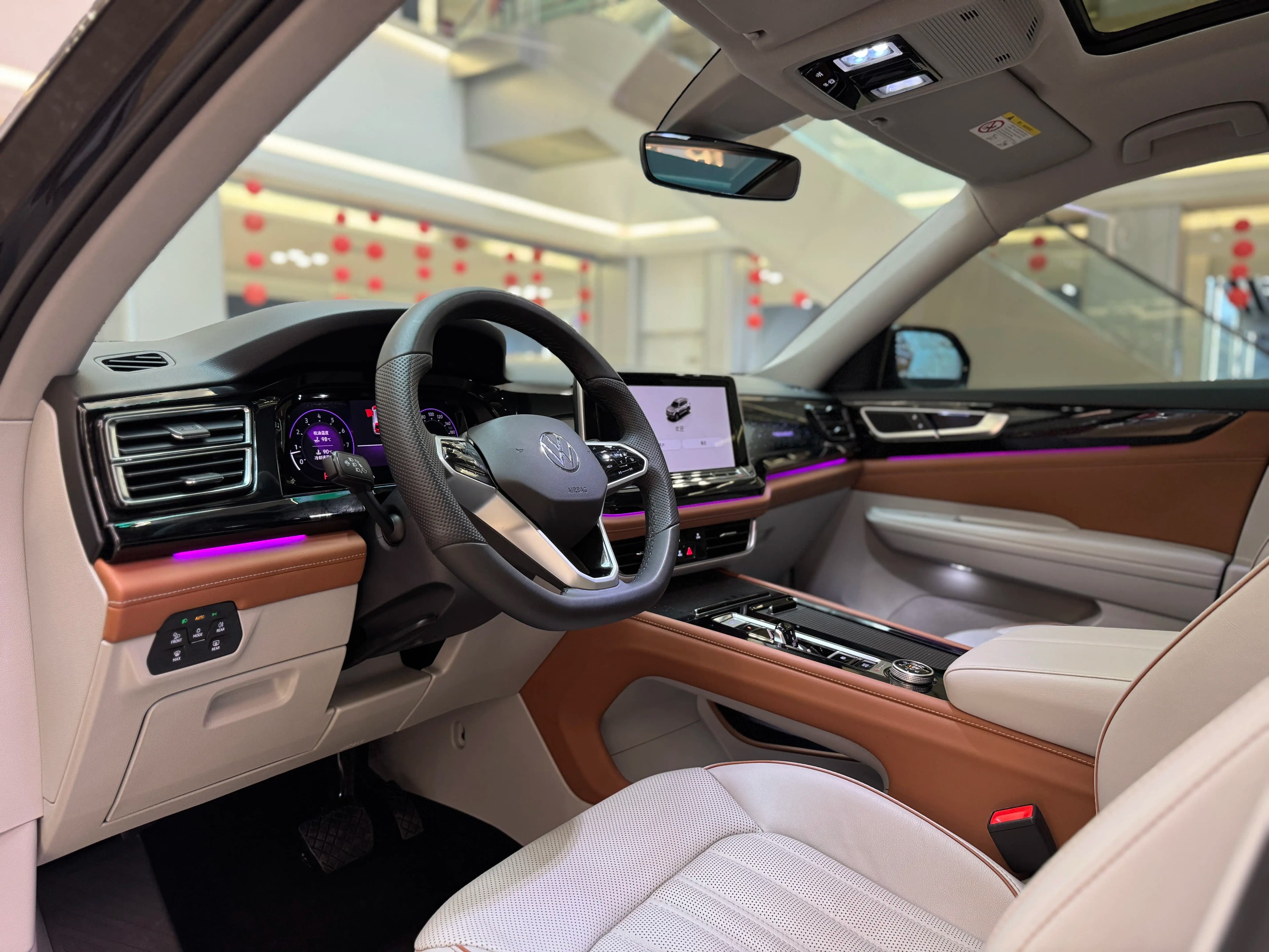 Volkswagen Teramont 2023 г. 44628 км. — фото 23