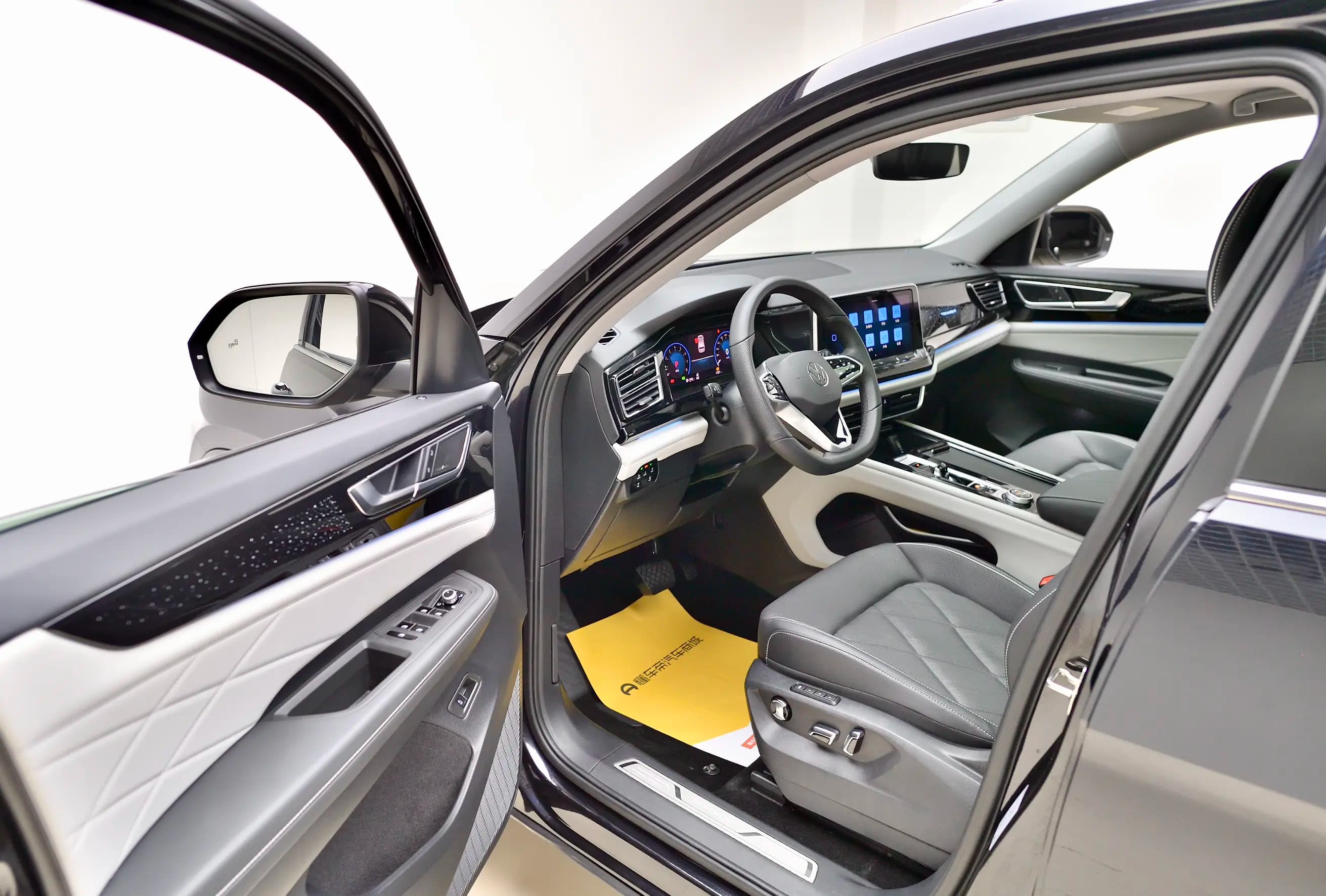 Volkswagen Teramont 2024 г. 1629 км. — фото 12