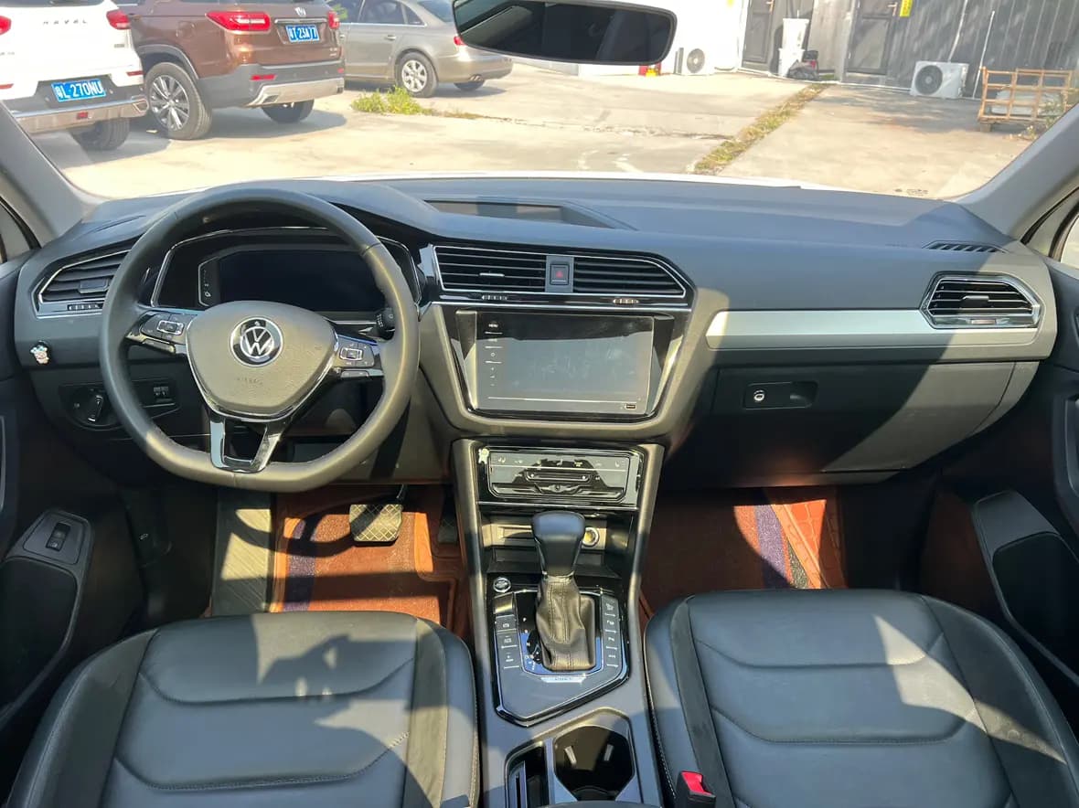 Volkswagen Tiguan L PHEV 2021 г. 96068 км. — фото 4