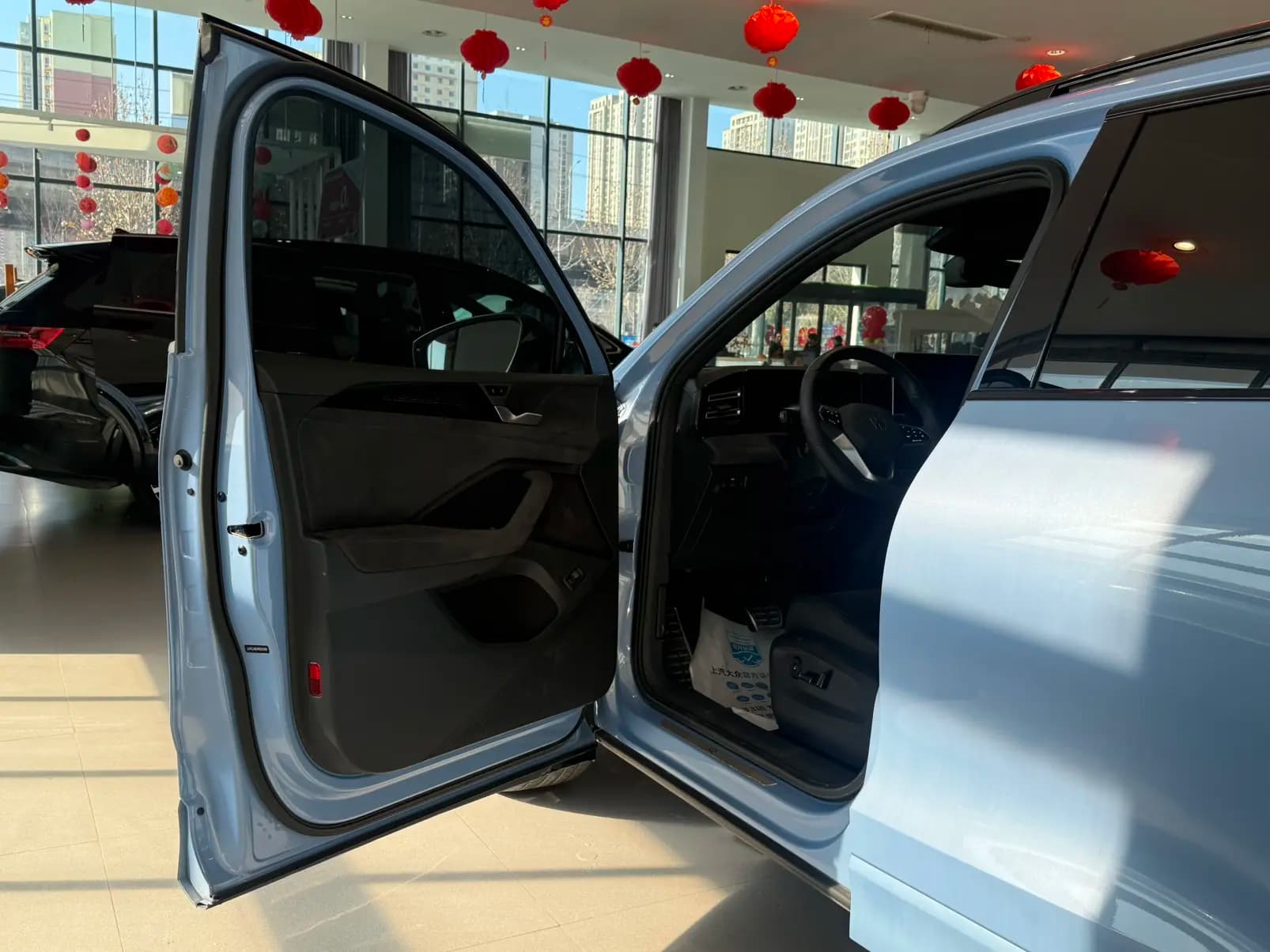 Volkswagen Tiguan L 2024 г. 14072 км. — фото 10