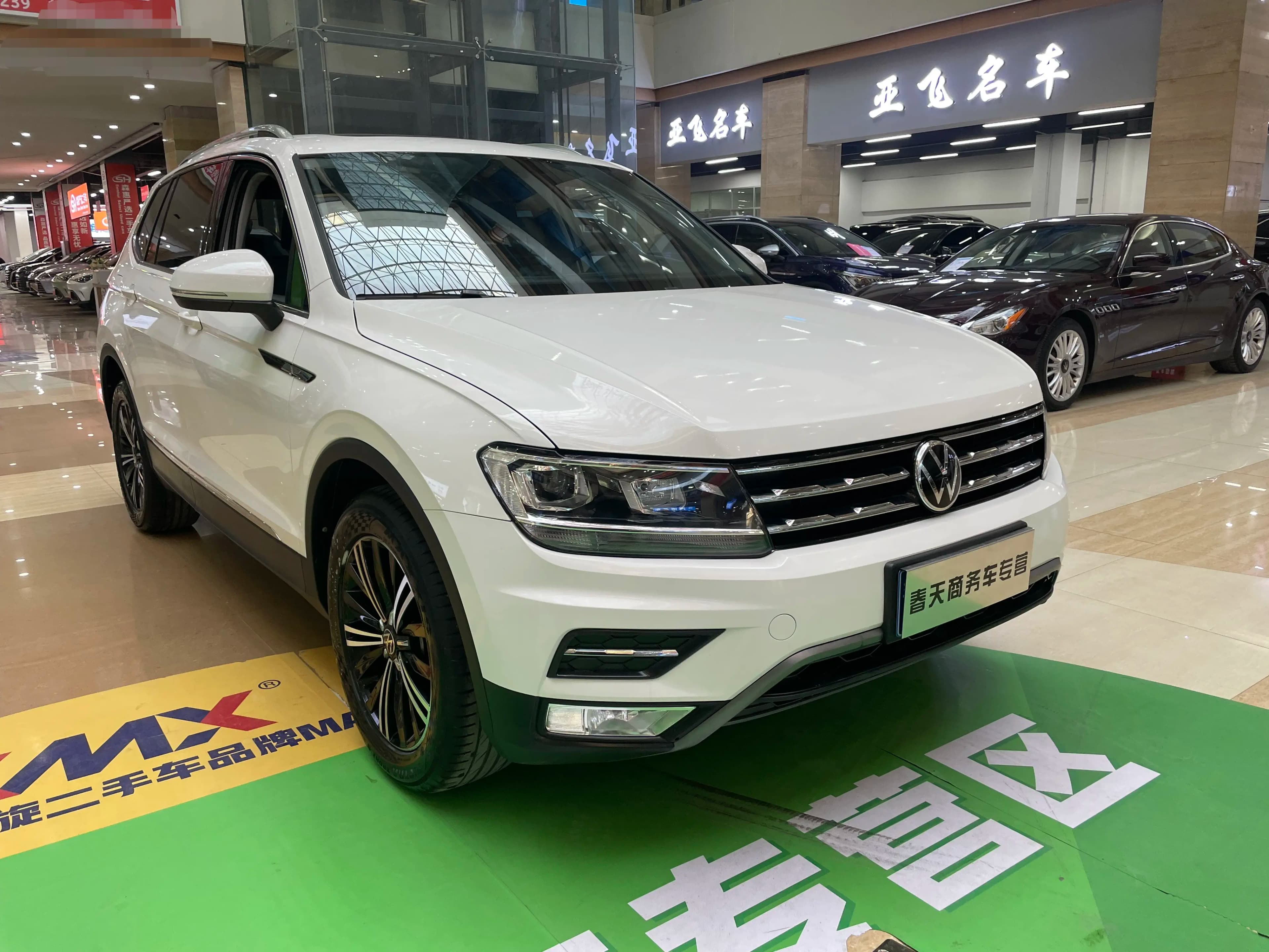 Volkswagen Tiguan L 2021 г. 42073 км. — фото 2