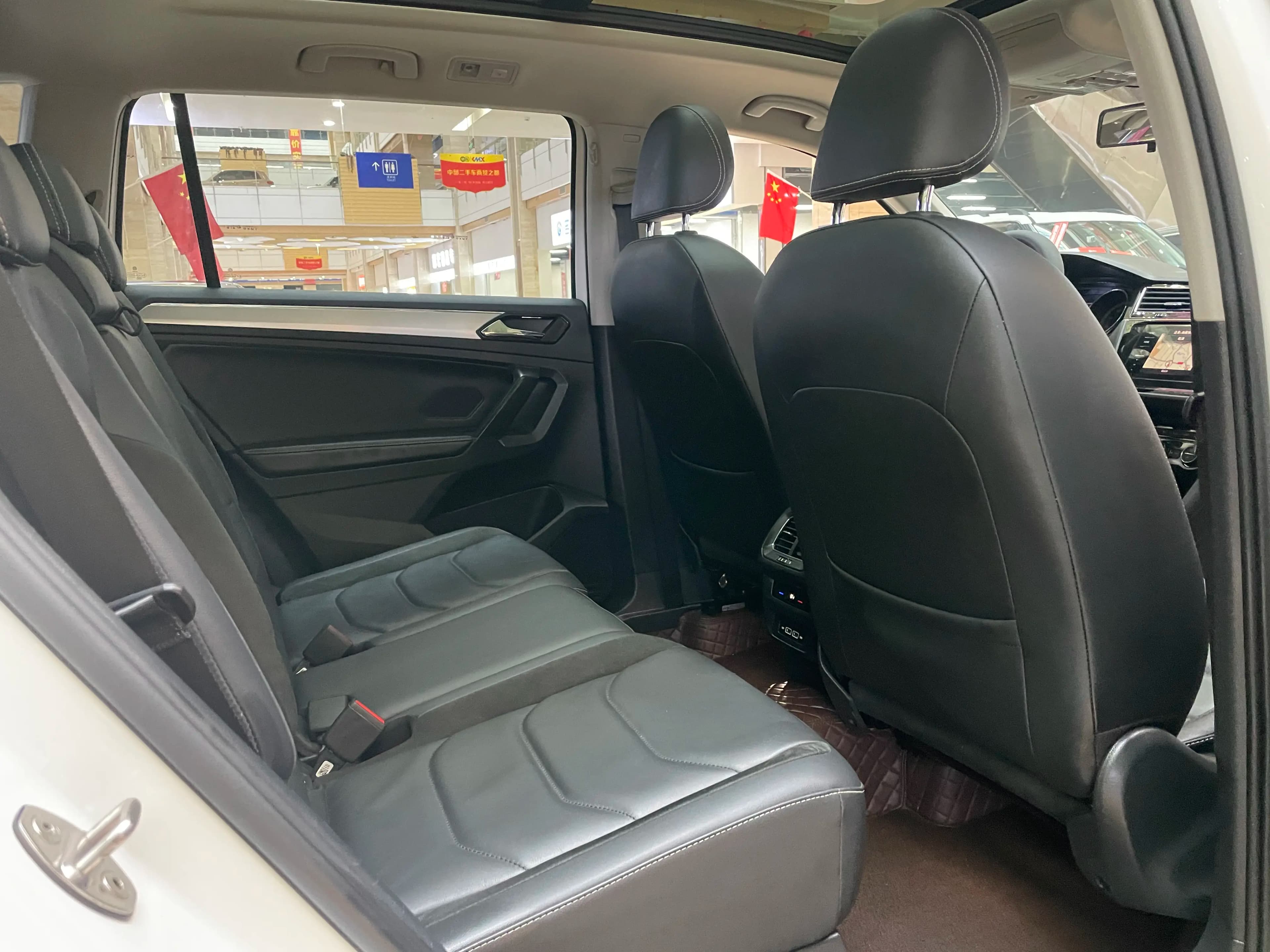 Volkswagen Tiguan L 2021 г. 42073 км. — фото 17