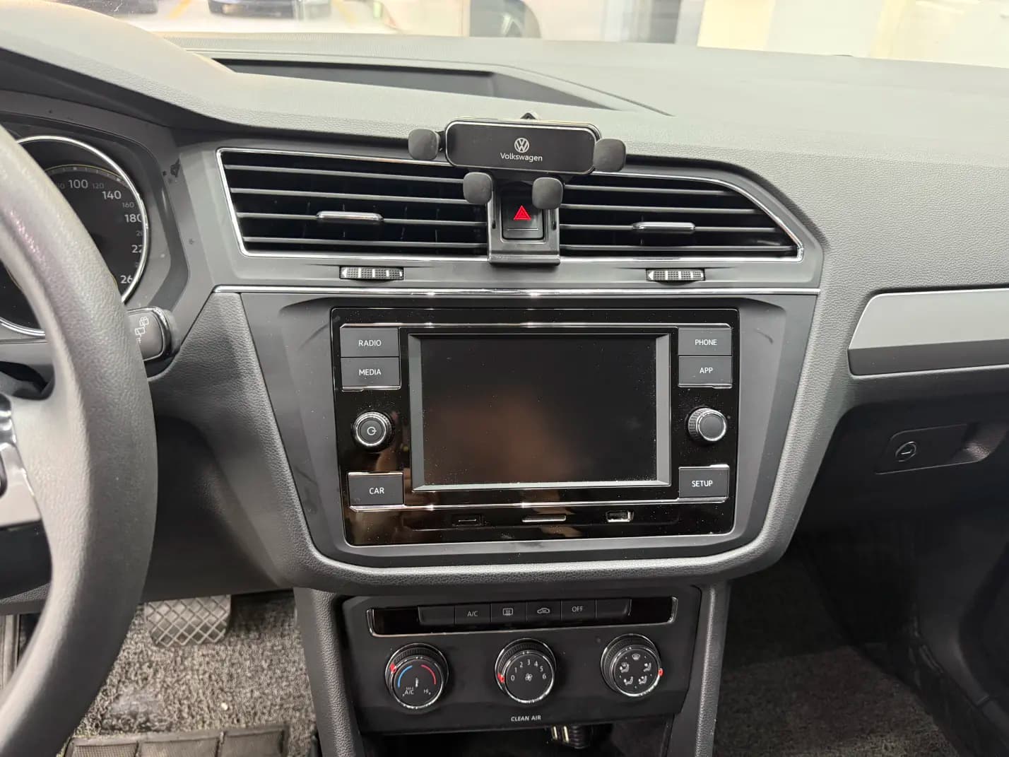Volkswagen Tiguan L 2021 г. 106074 км. — фото 11
