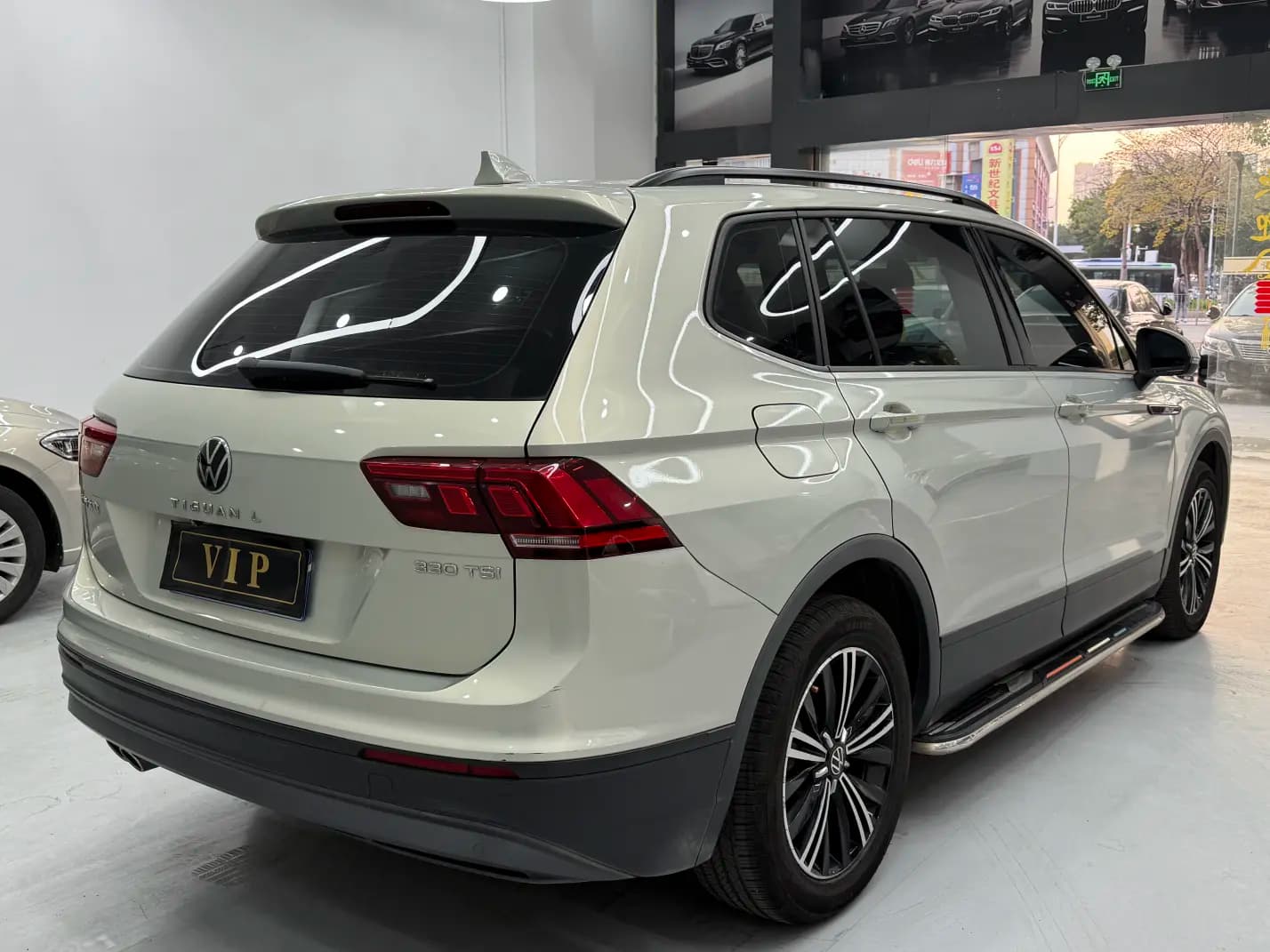 Volkswagen Tiguan L 2021 г. 106074 км. — фото 4