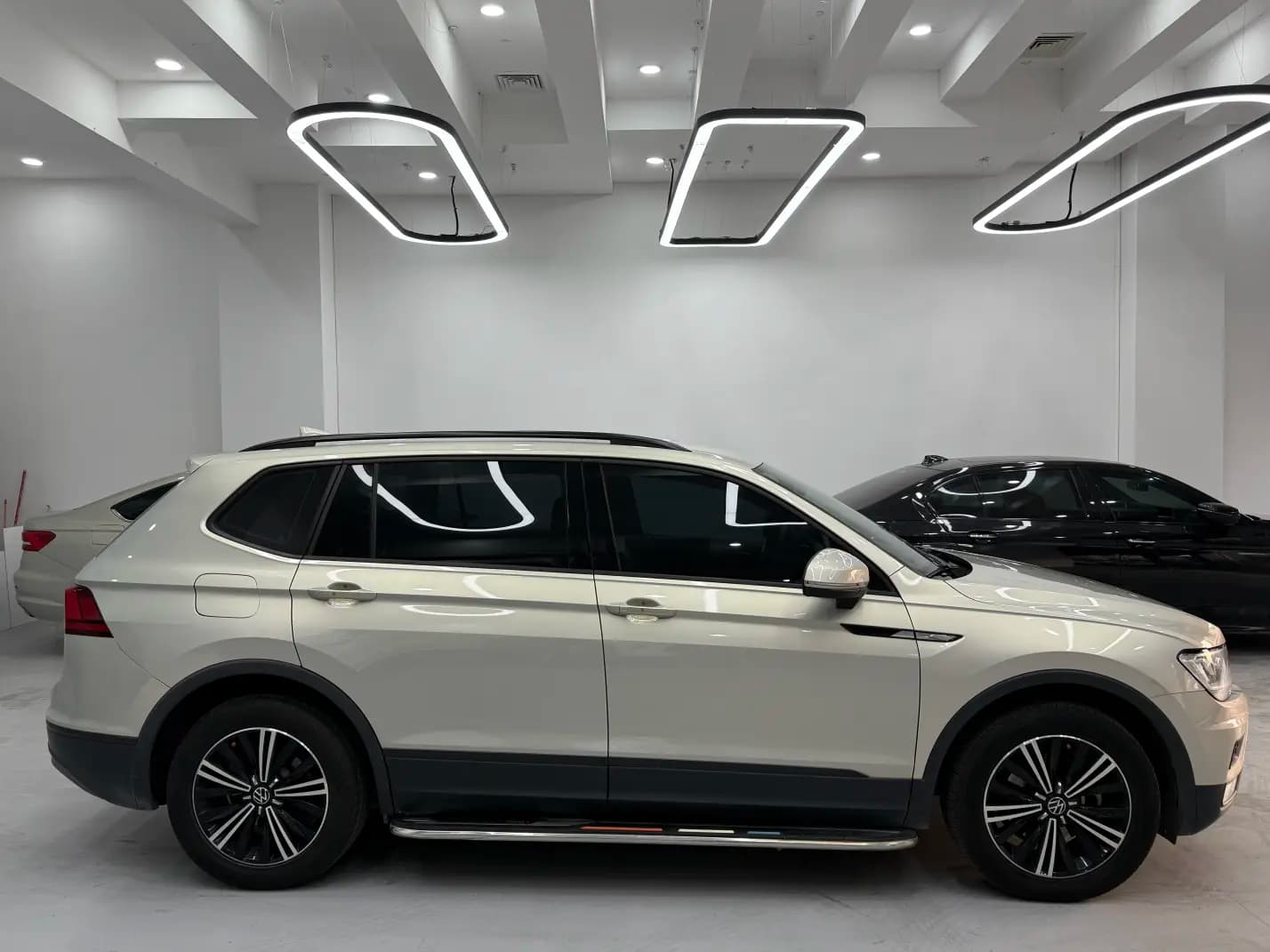 Volkswagen Tiguan L 2021 г. 106074 км. — фото 5