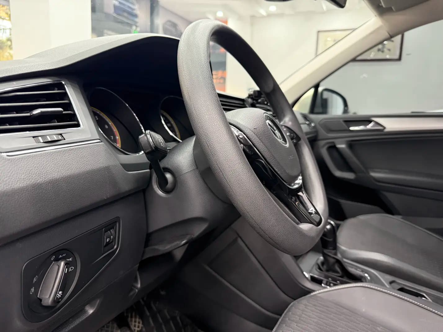 Volkswagen Tiguan L 2021 г. 106074 км. — фото 8
