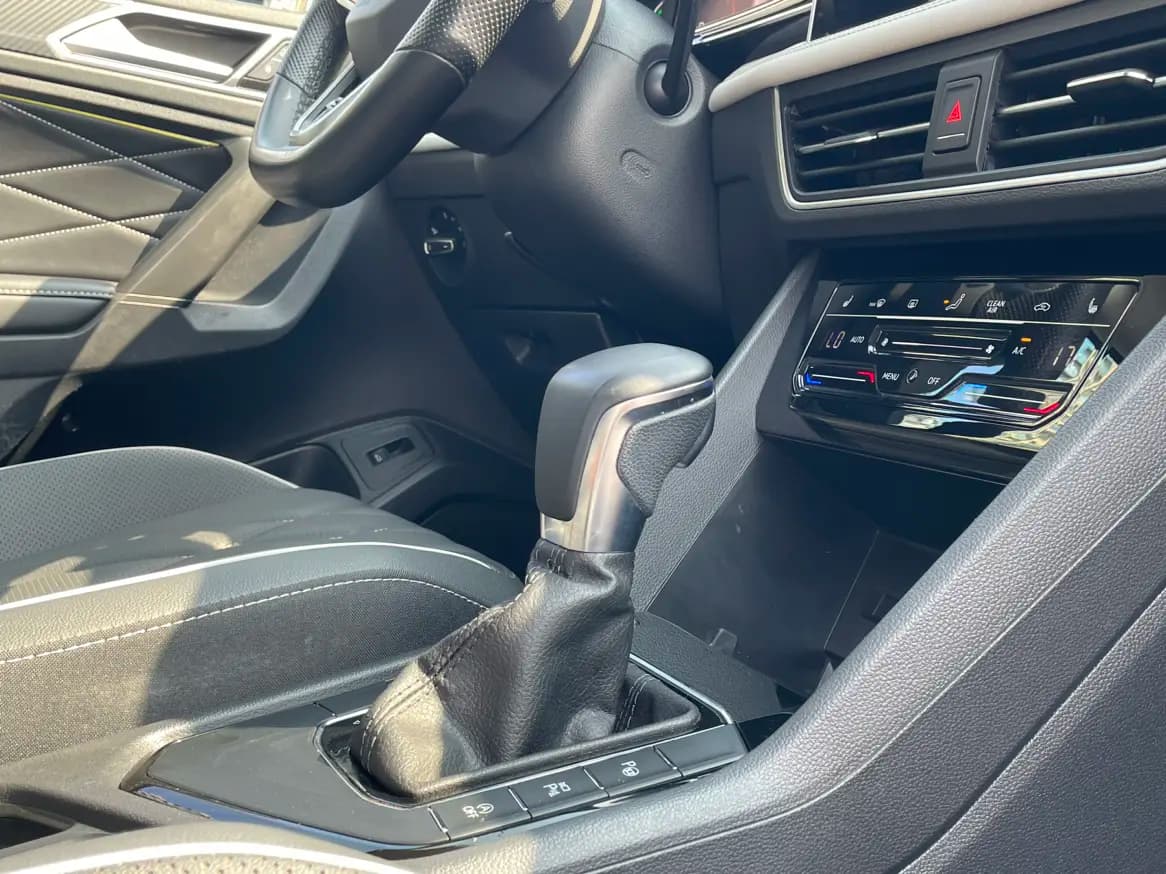 Volkswagen Tiguan L 2021 г. 50076 км. — фото 12